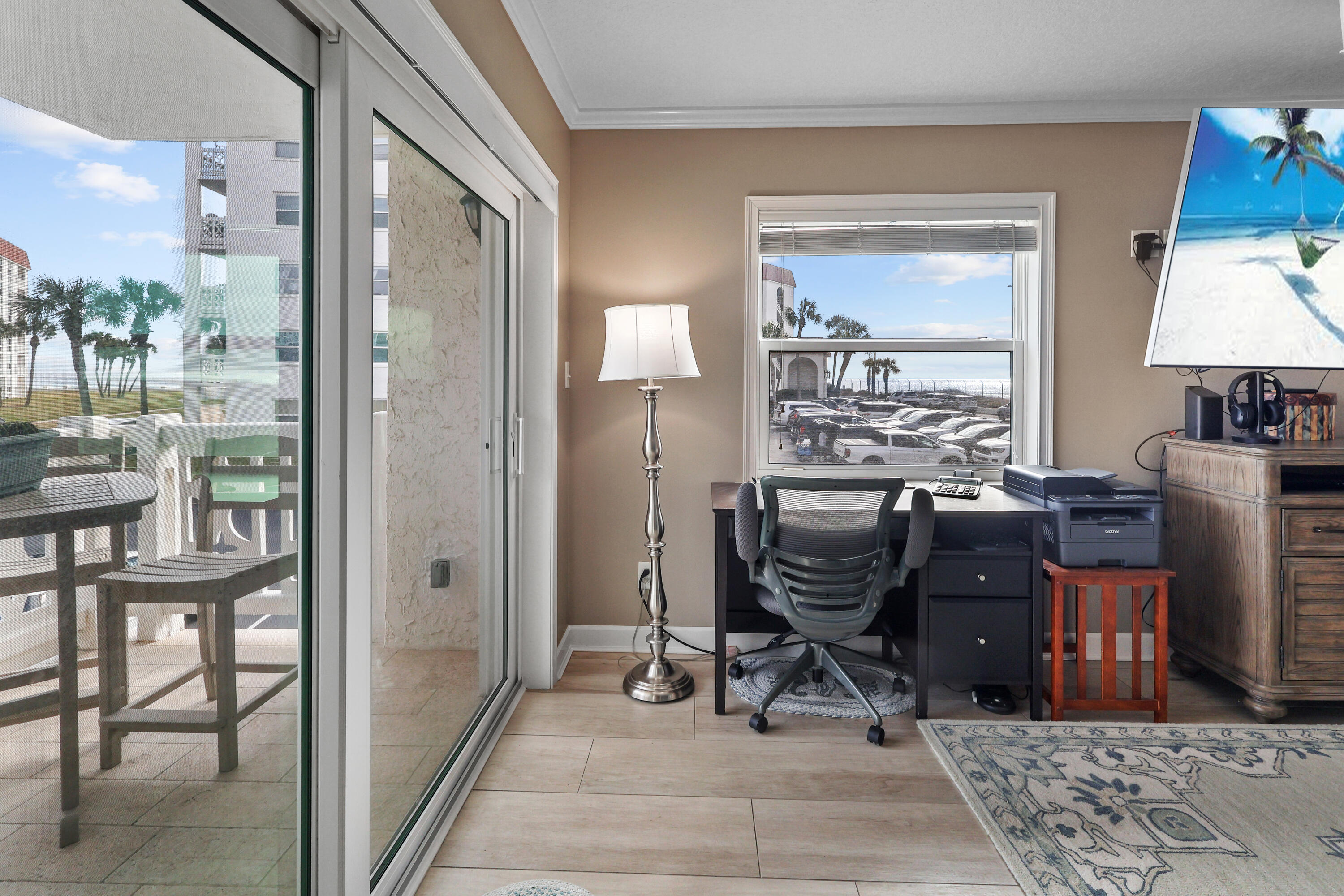 EL MATADOR CONDO - Residential