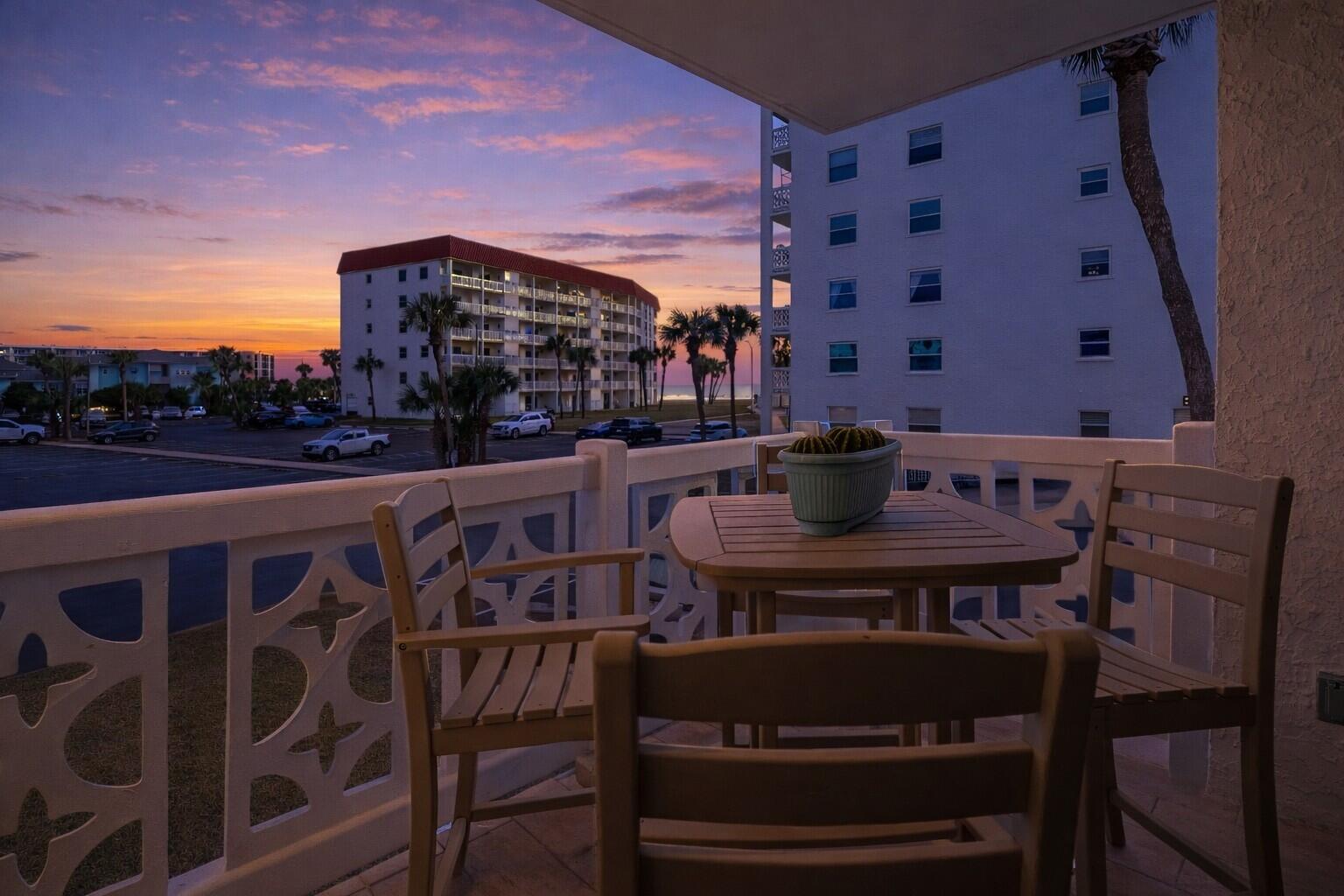 EL MATADOR CONDO - Residential