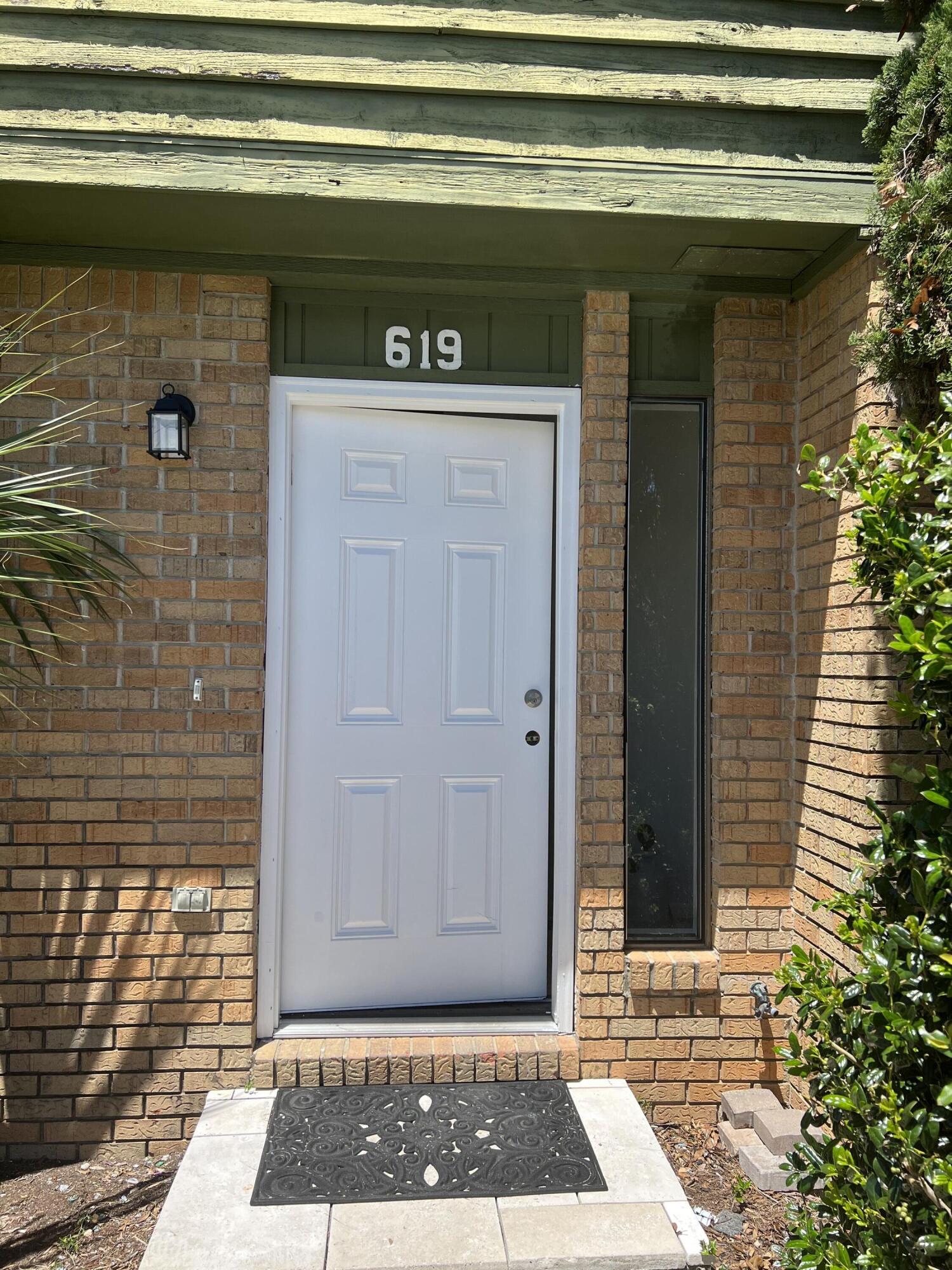 Spacious, centrally located 2bd / 1.5ba Townhome is a great location. Freshly painted, new carpet in bedrooms, and NO HOA fees. Private back patio with privacy fence. Nearby restaurants, beaches, and shopping. Great school district. This unit would make a great starter home or has 
 long-term rental potential. Back on the market at NO fault of sellers. NEW ROOF. 4 Point inspection has been completed.