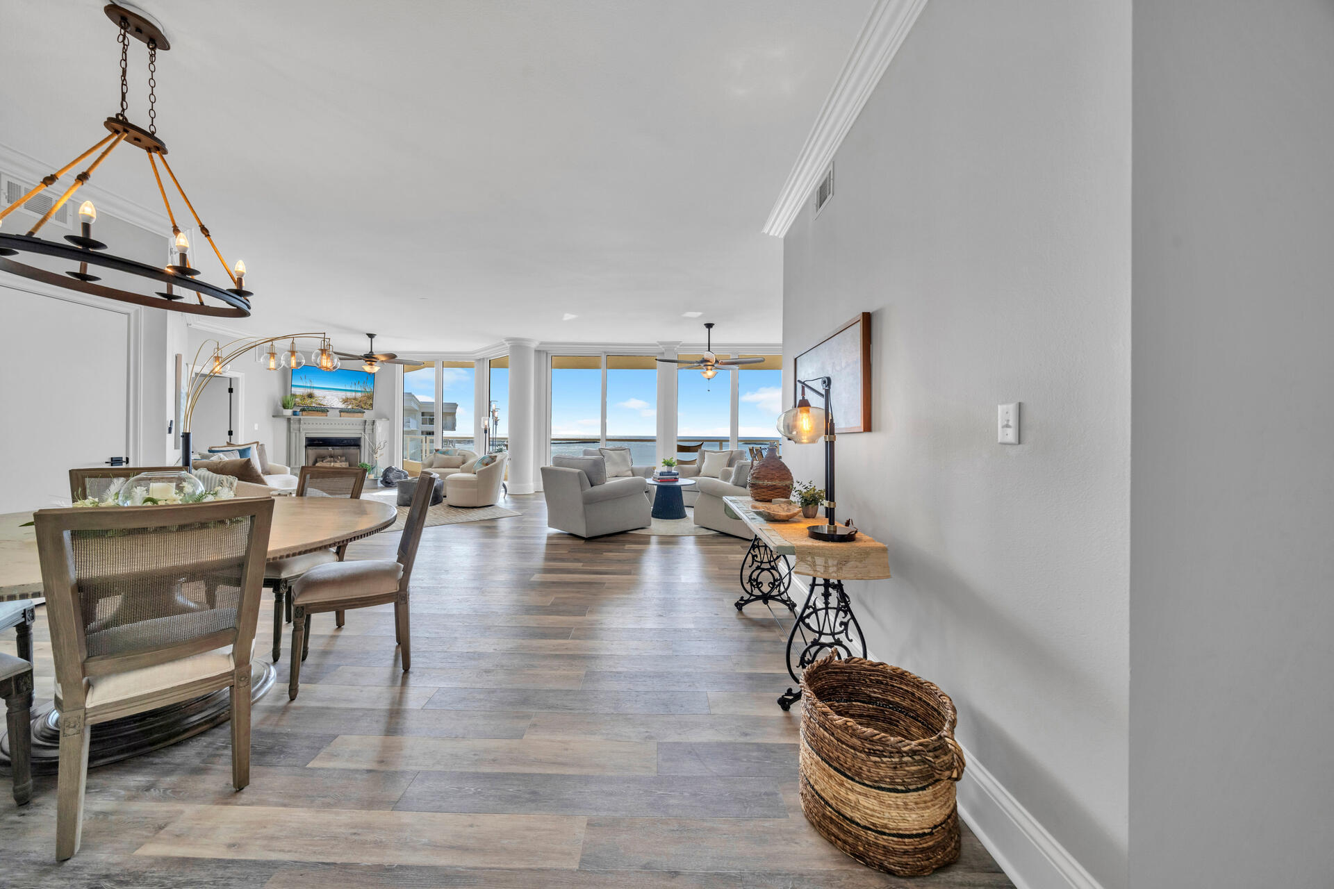 EAST PASS TOWERS CONDO PH 2 - Residential