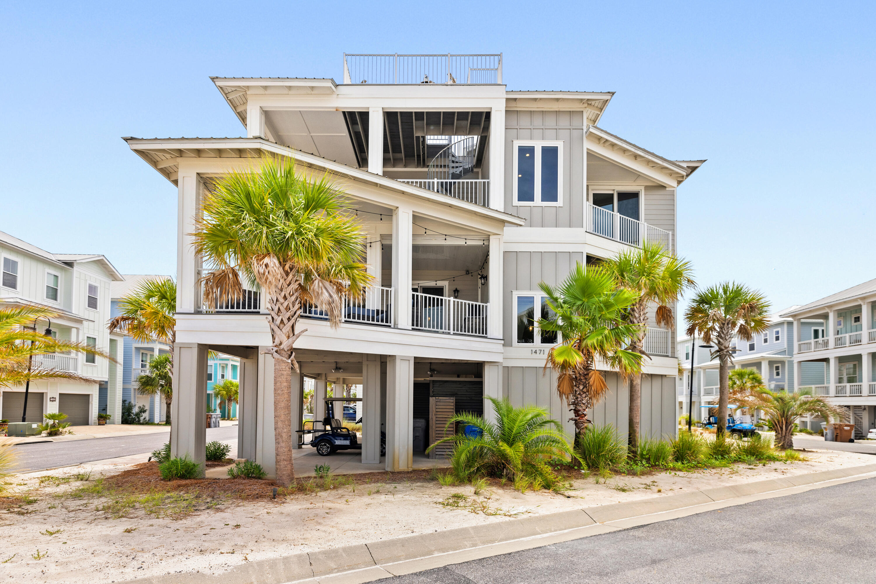 BY THE SEA - Residential