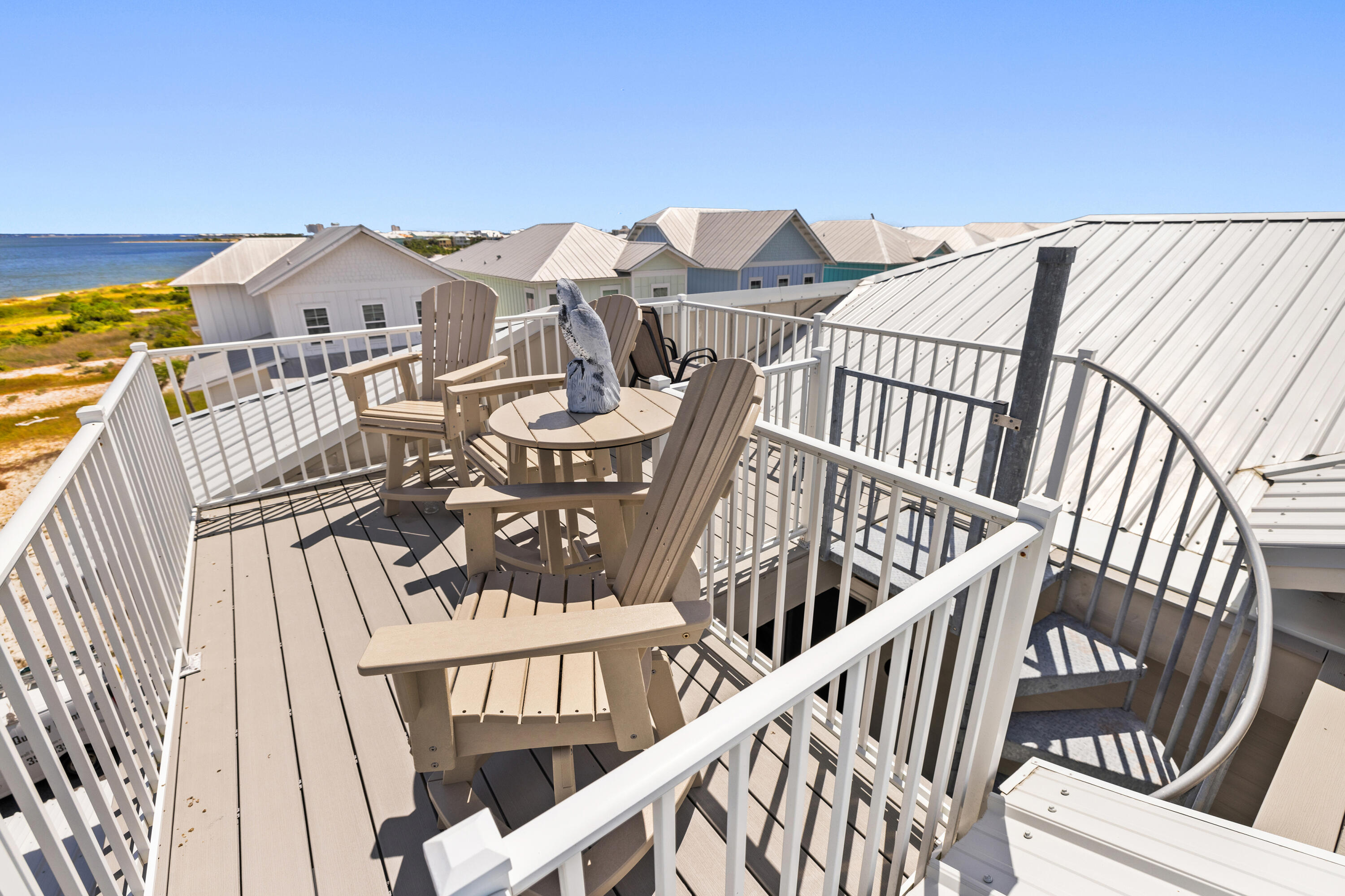 BY THE SEA - Residential