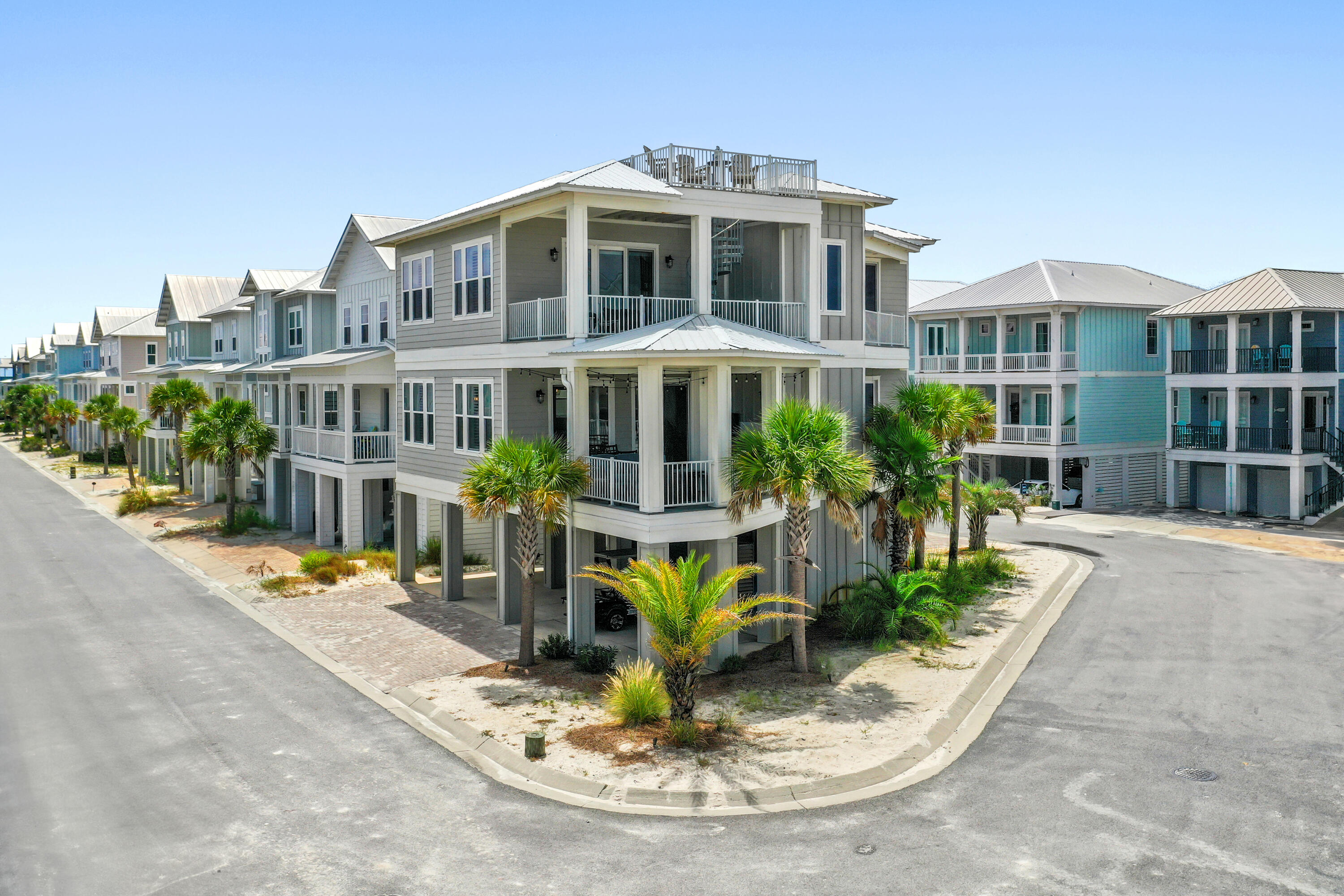 BY THE SEA - Residential