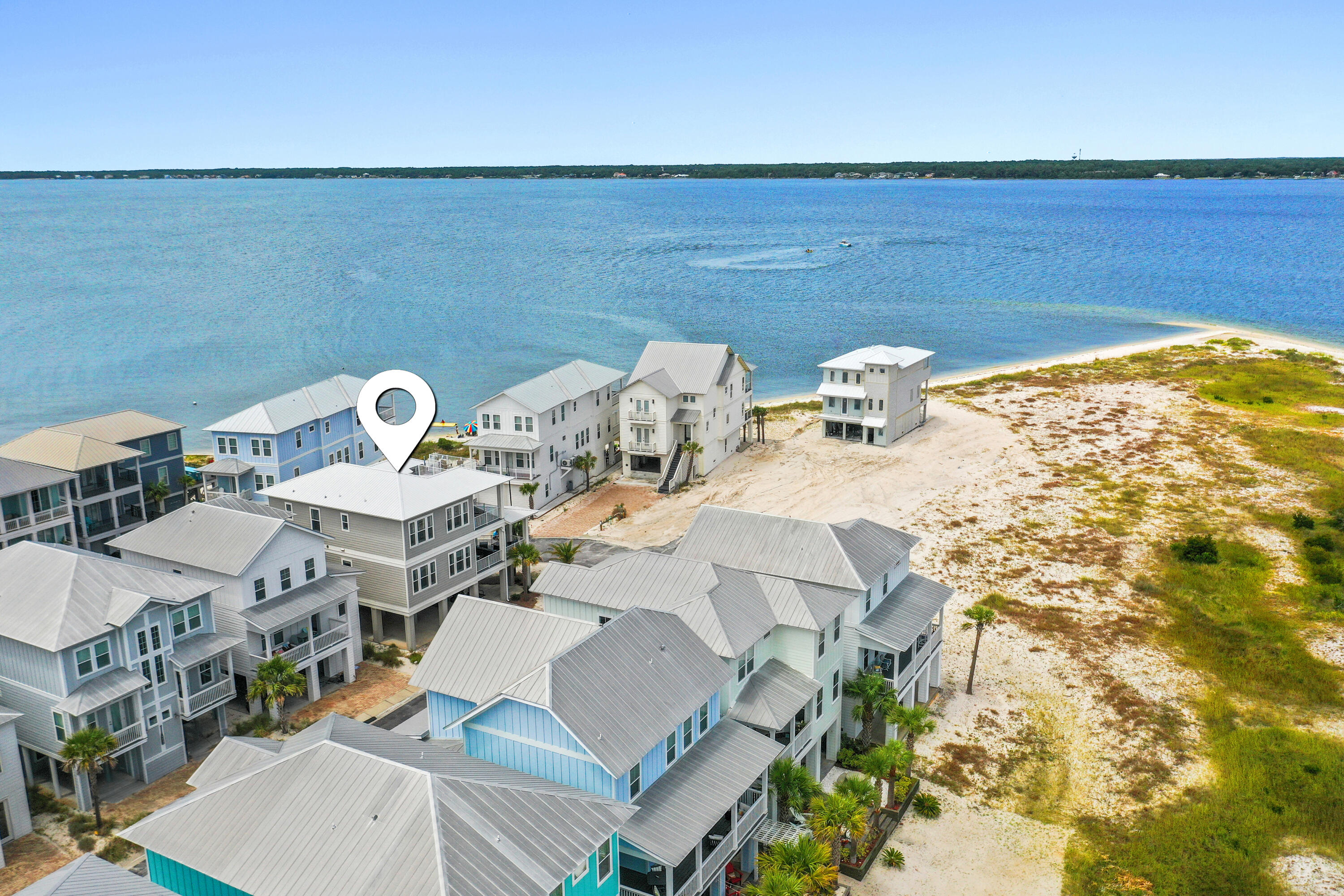BY THE SEA - Residential
