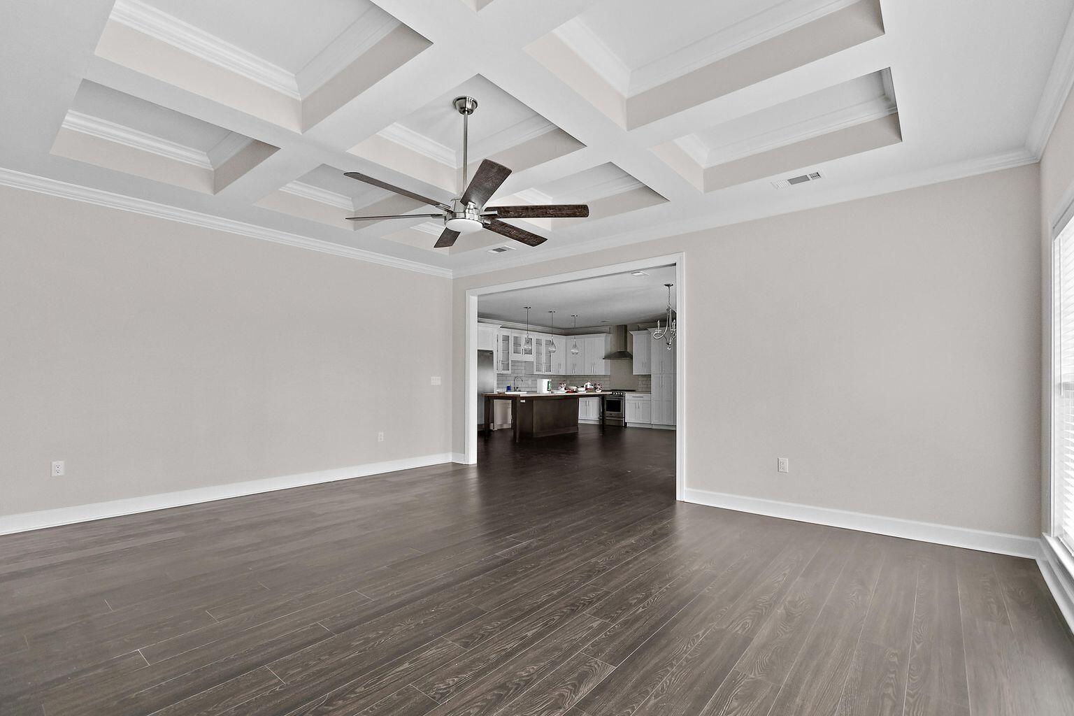 LAKEVIEW ESTATES - Residential Lease