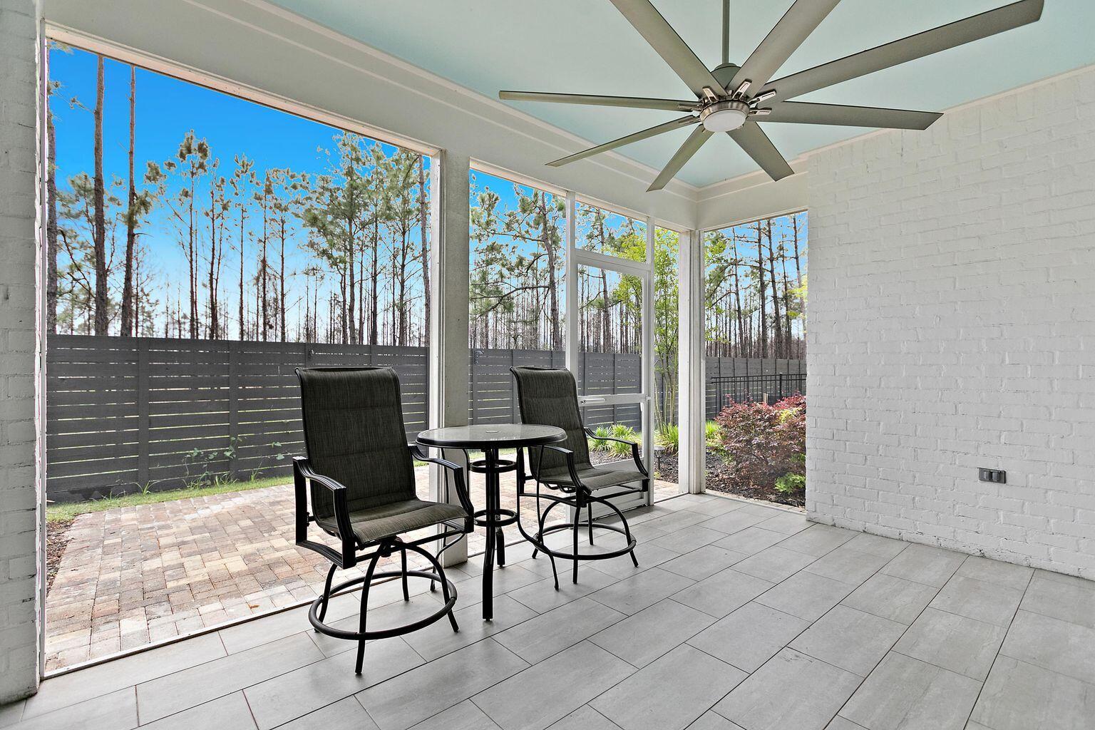 LAKEVIEW ESTATES - Residential Lease
