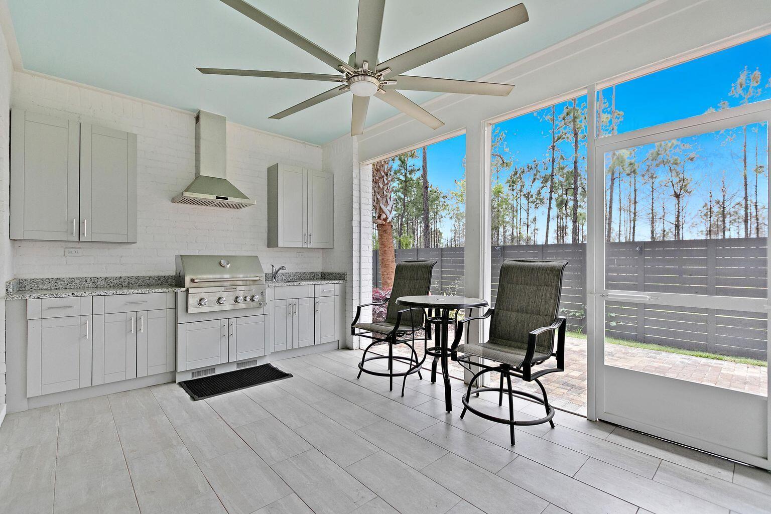 LAKEVIEW ESTATES - Residential Lease