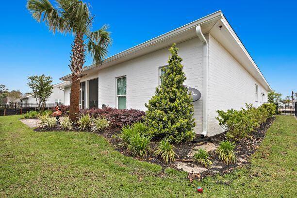 LAKEVIEW ESTATES - Residential Lease