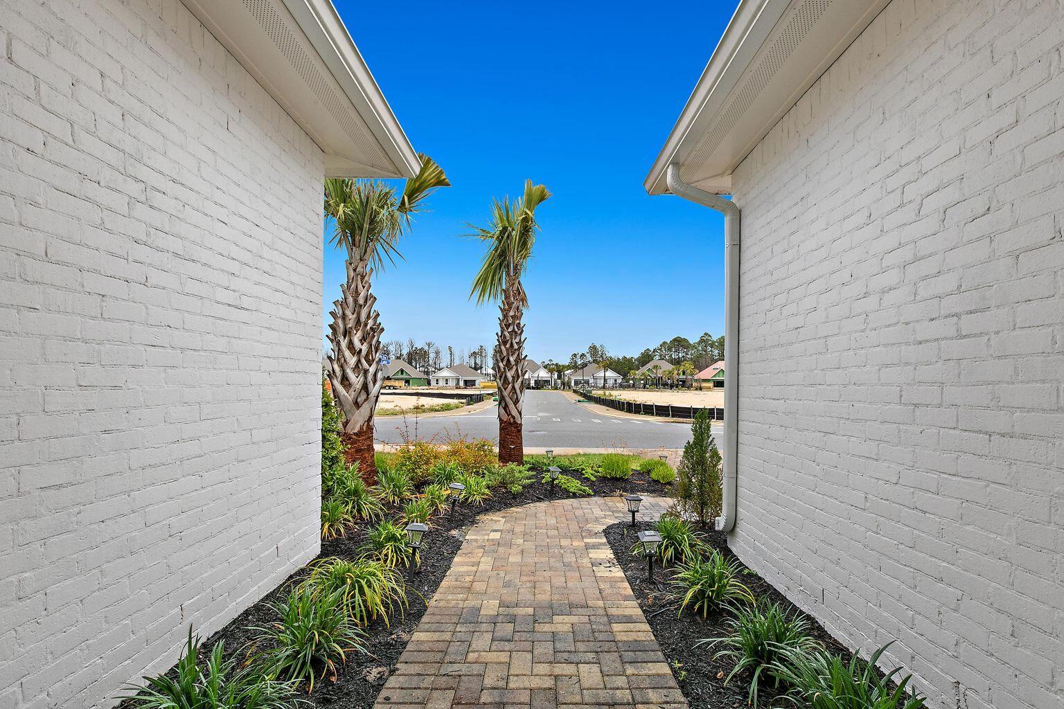 LAKEVIEW ESTATES - Residential Lease