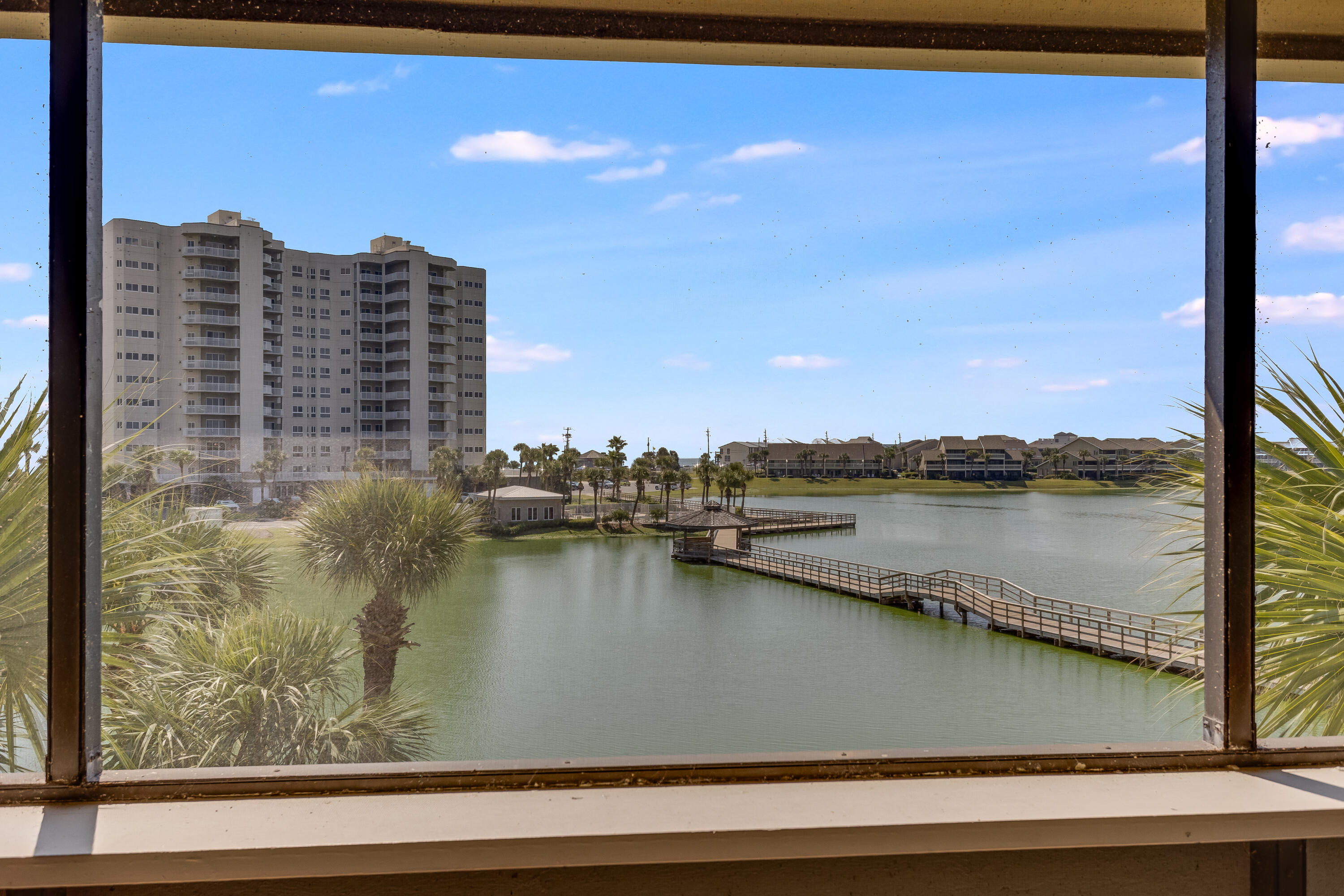 SEASCAPE CONDO PH 7 - Residential