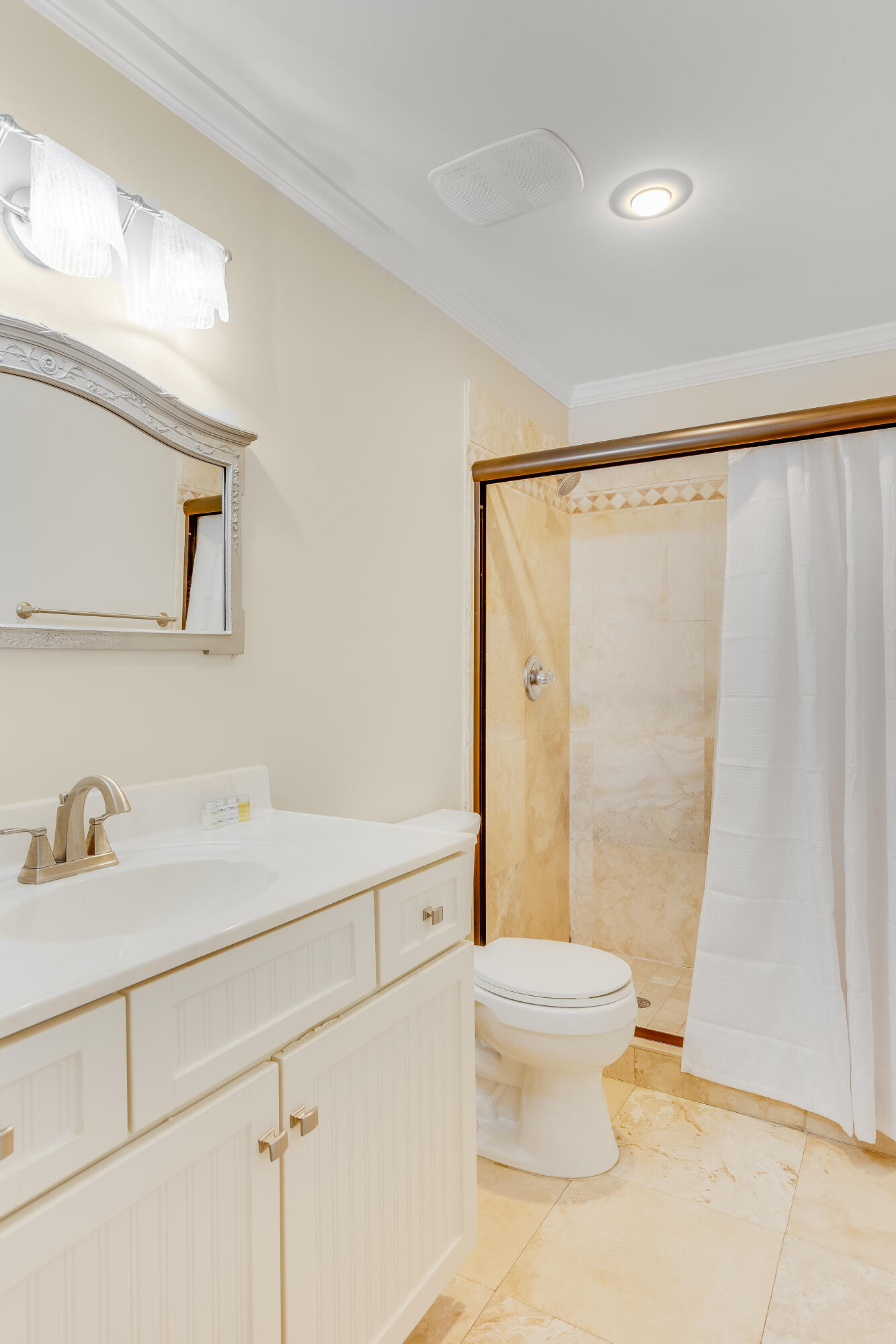 SEASCAPE CONDO PH 7 - Residential
