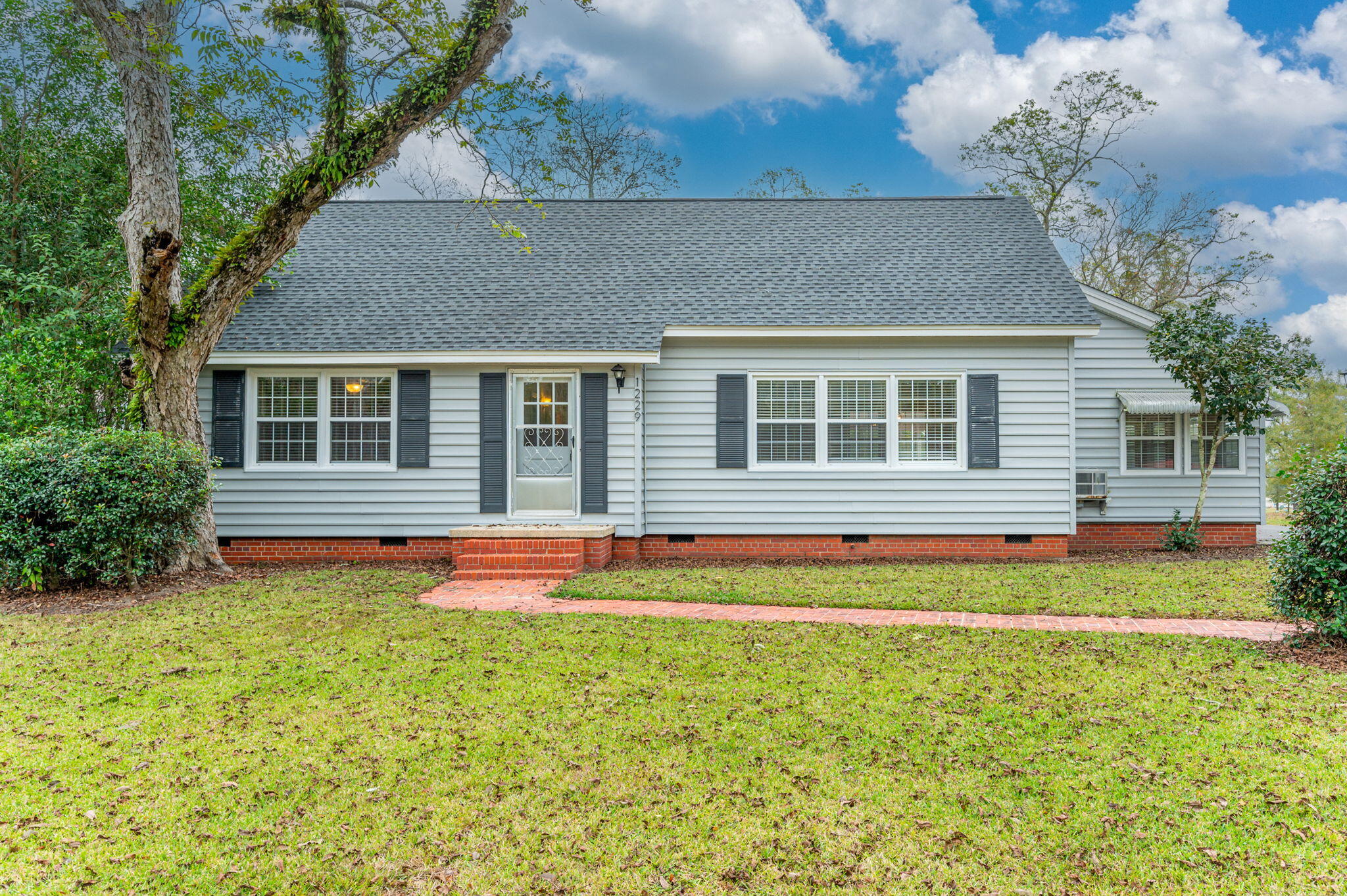 METES & BOUNDS - Residential Lease