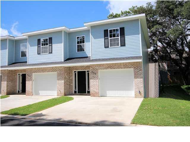 4 bedroom 2.5 bathroom townhome is a rare find. Brick and vinyl exterior, attractive entry way with coordinating shutters, 9' ceilings, spacious foyer and hallway, tile flooring throughout first floor and in all bathrooms. New carpet installed. Newly painted. Kitchen is appointed with lots of beautiful cabinetry, granite counter tops, silver mist appliances, pantry and breakfast bar. Spacious open concept feel as Living/Dining room open to kitchen.
Single French door off living room leads to open patio. 4 bedrooms to accommodate your lifestyle, ceiling fans throughout, knockdown finish on walls and ceiling.
Washer and dryer hookups. Photos are from 2013 but home has had a refresh since tenants moved out.