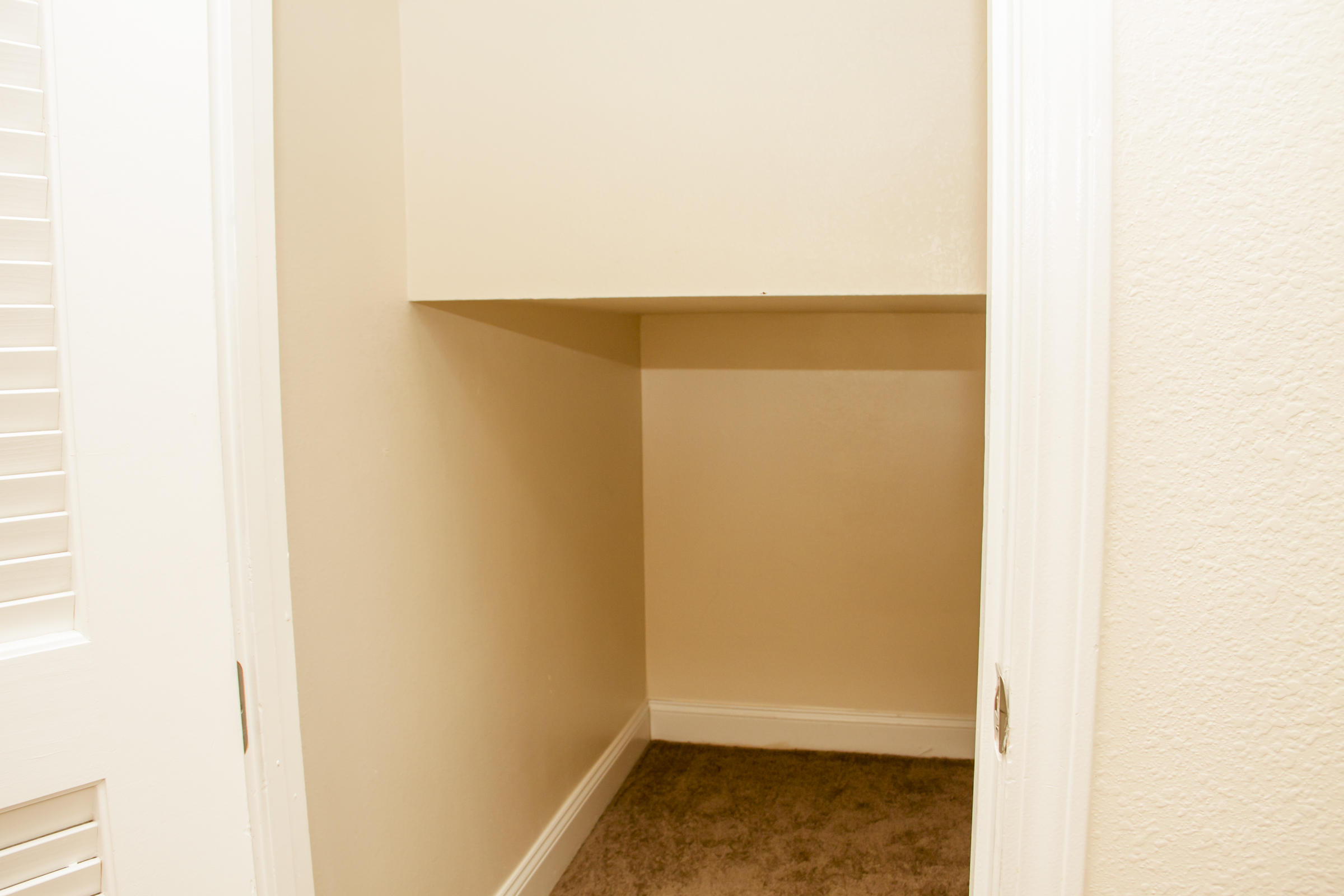 EAGLES LANDING S/D - Residential Lease