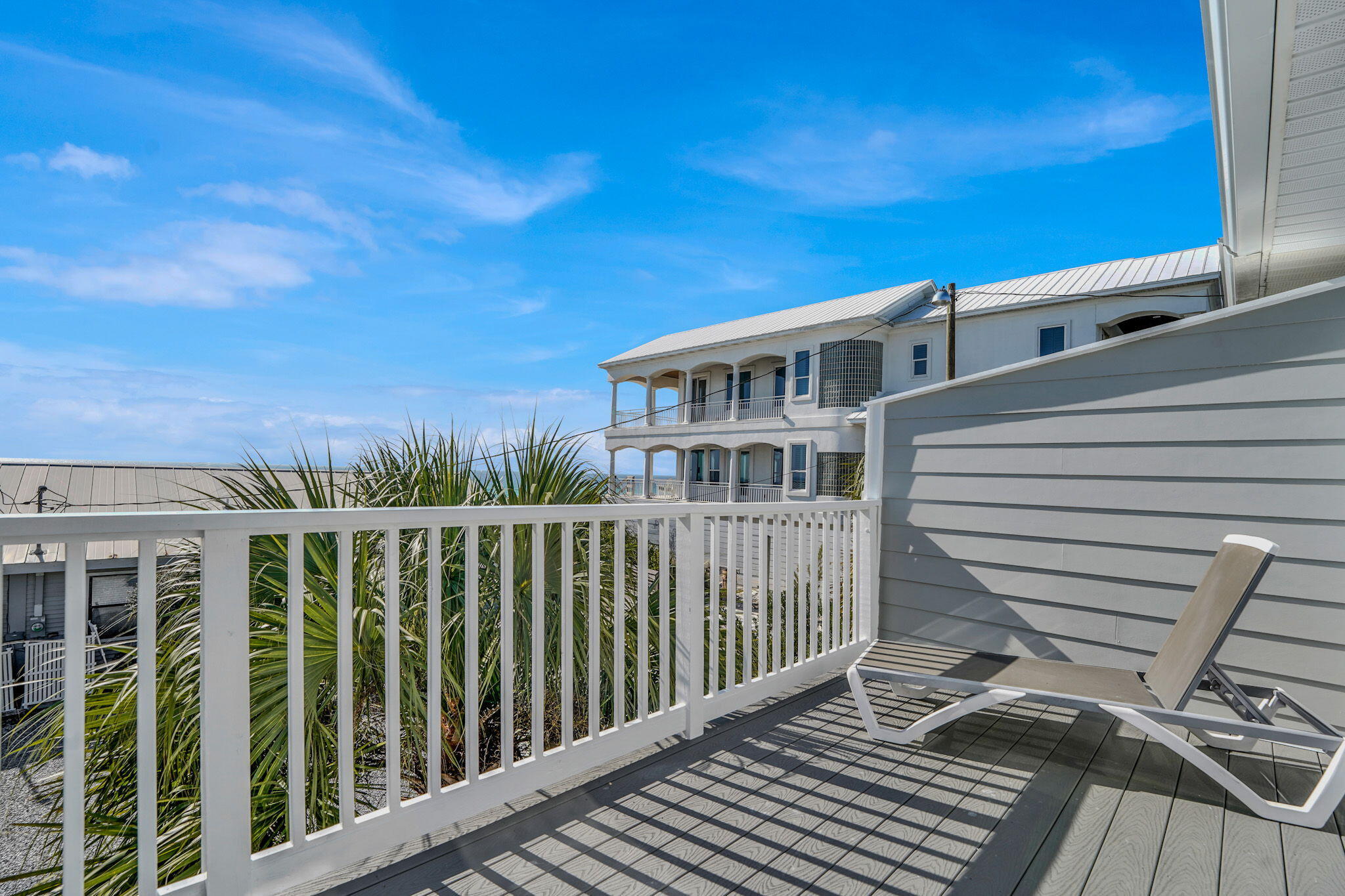 Dolphin Watch - Residential