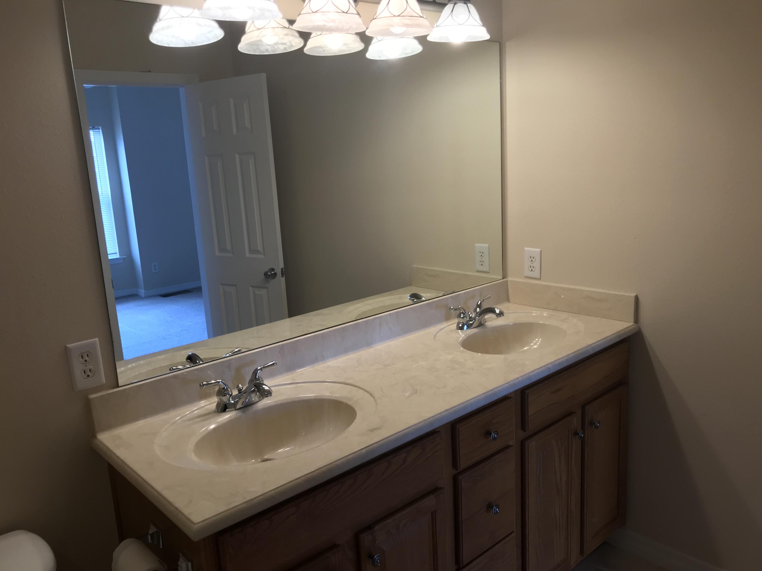 ENCHANTED ESTATES - Residential Lease