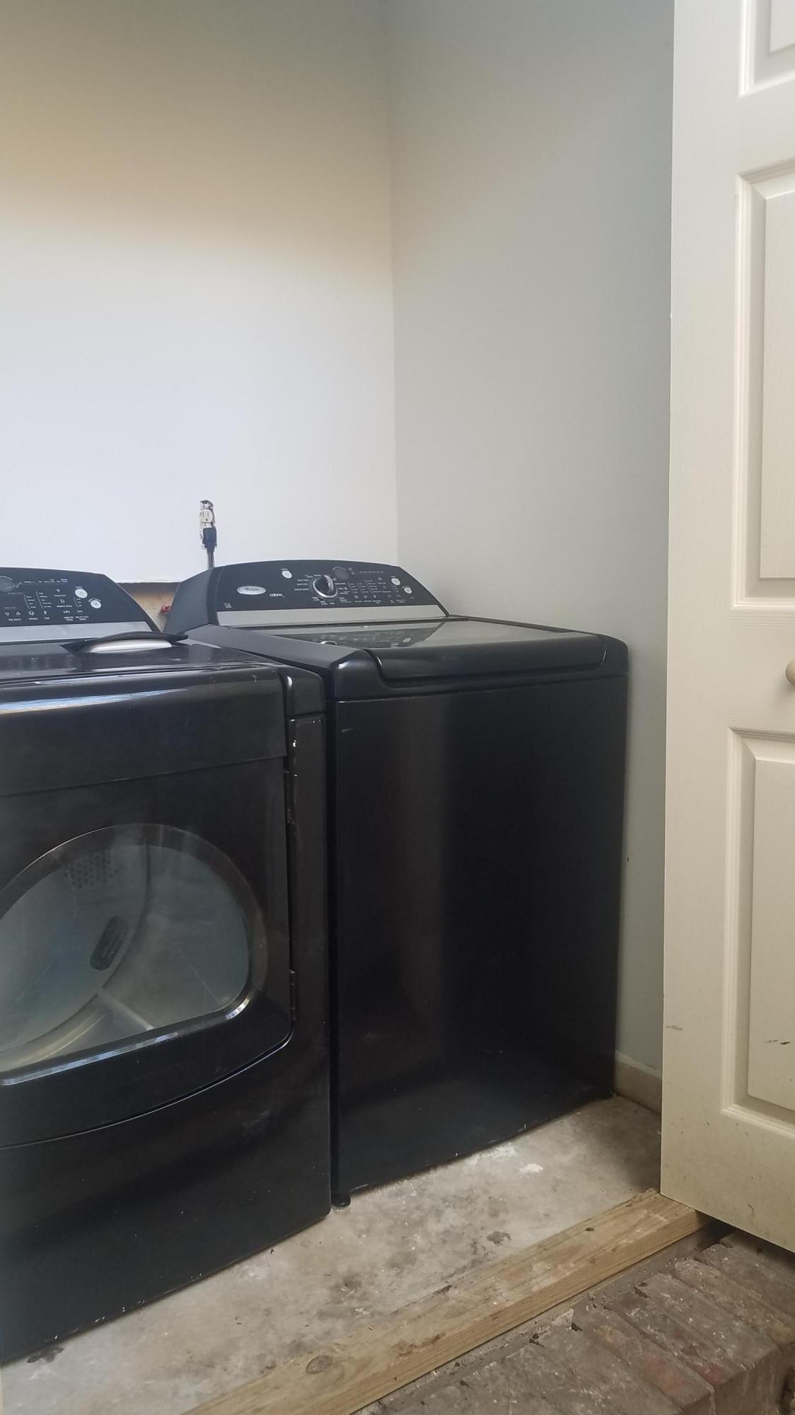PINE MEADOWS 3RD ADDN PH 2 - Residential Lease