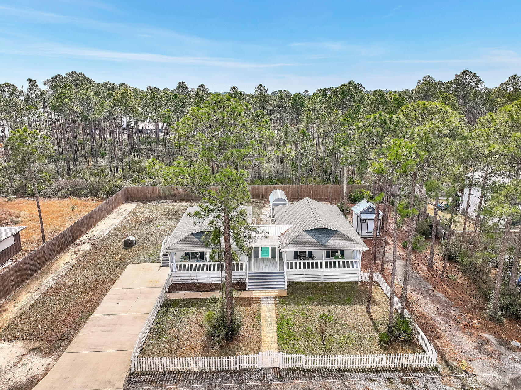THOMPSON PLANTATION - Residential