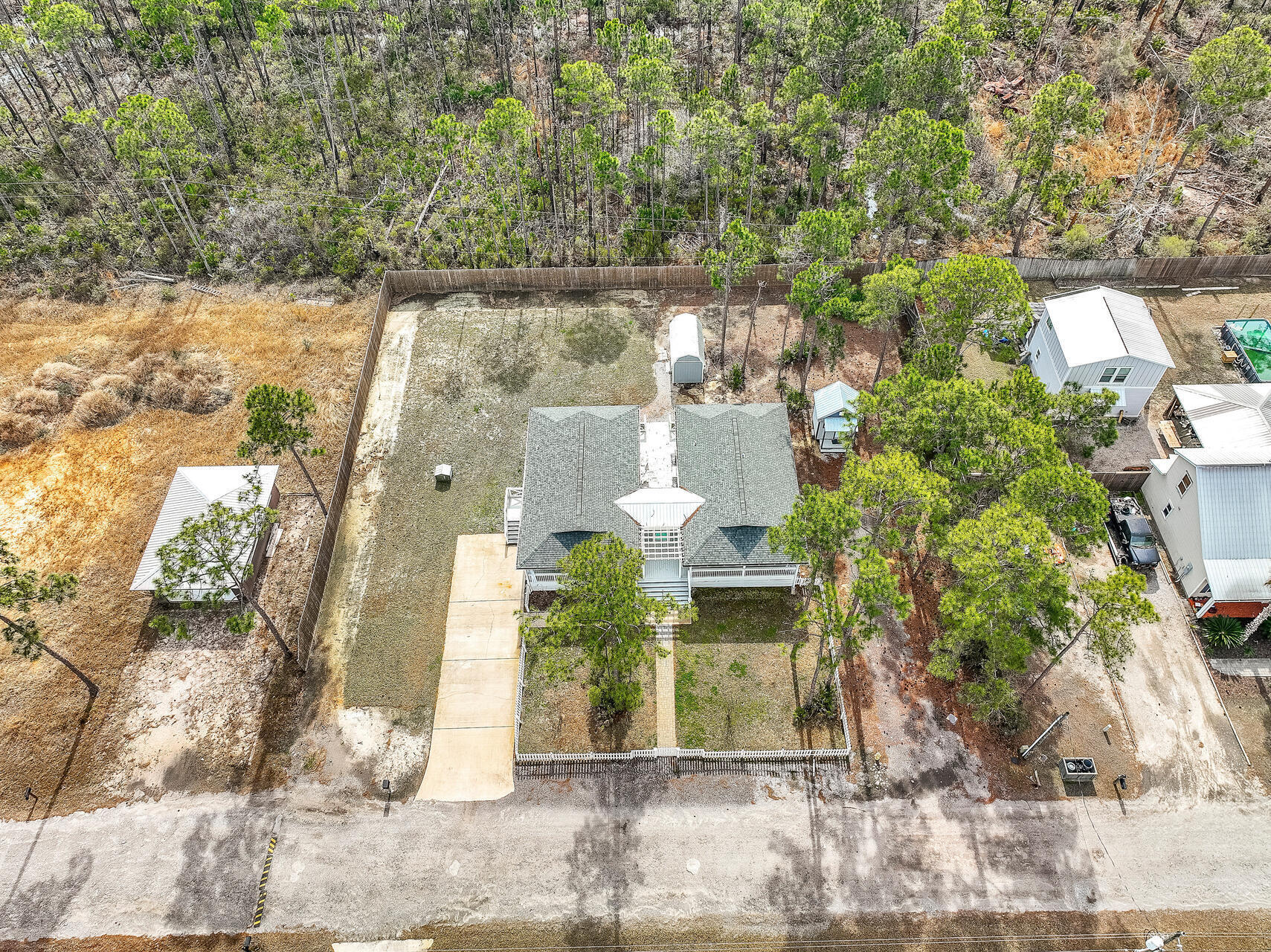 THOMPSON PLANTATION - Residential