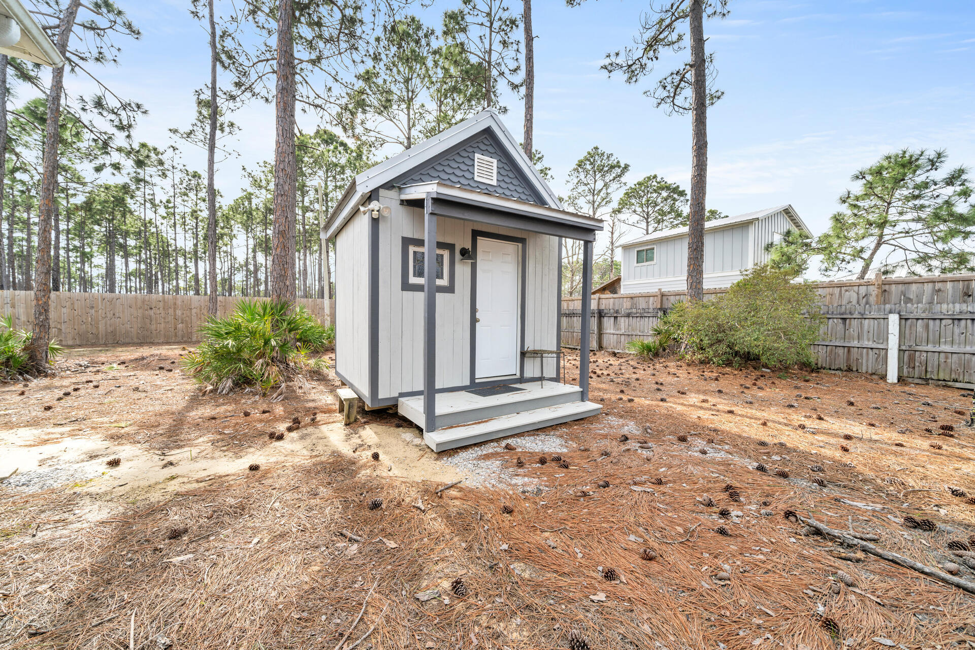 THOMPSON PLANTATION - Residential