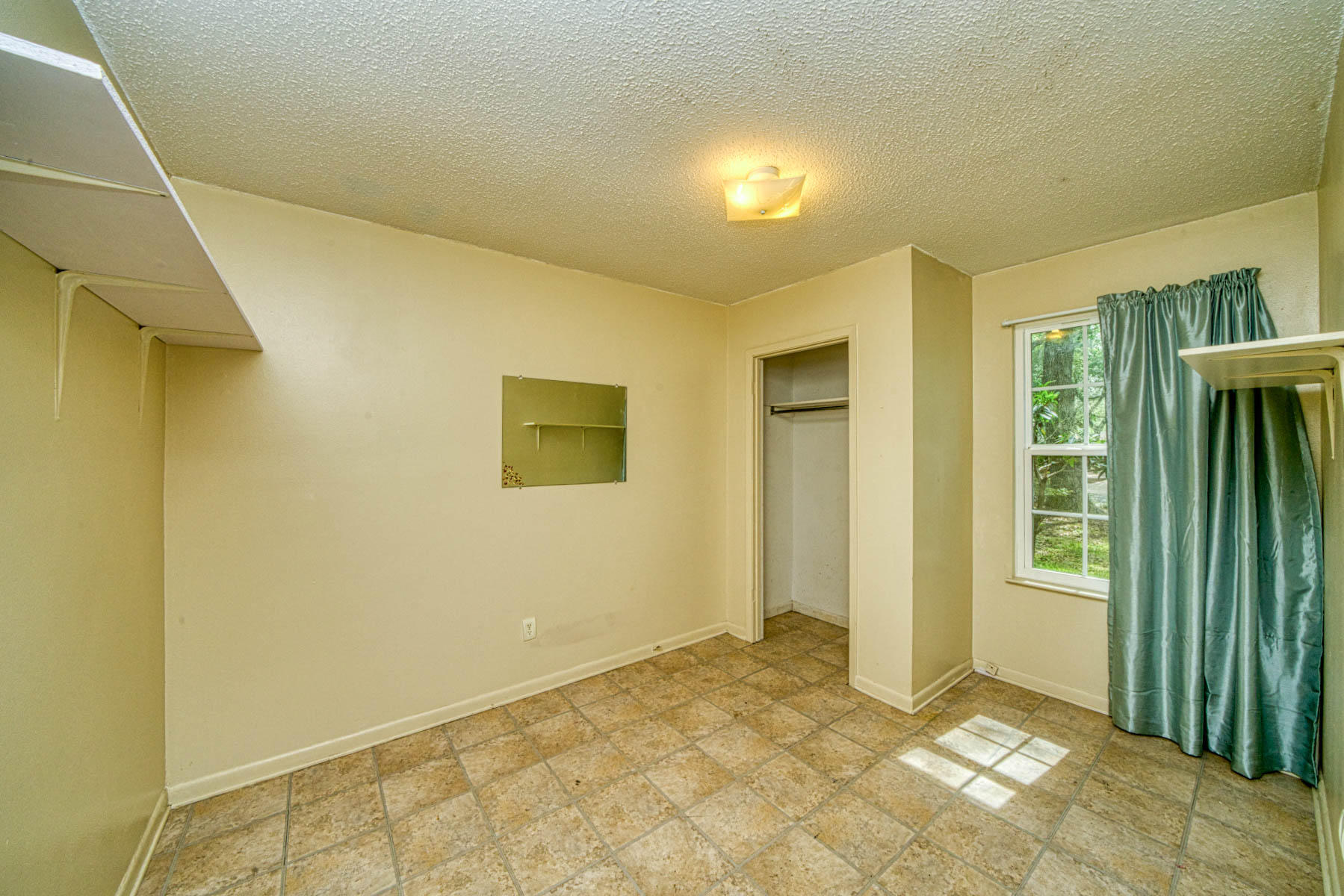 CREEKSIDE 2 - Residential