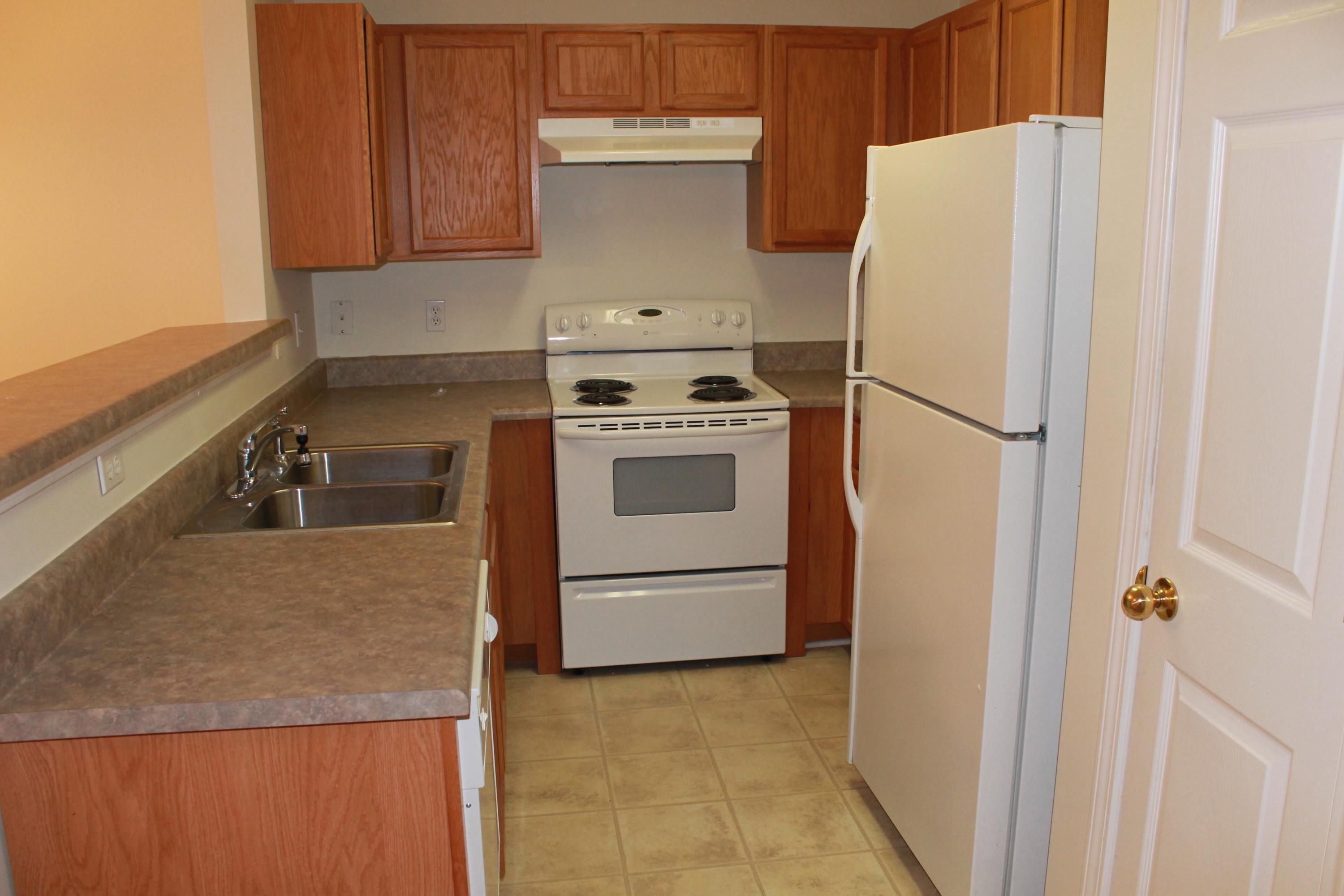 ROLLING PINES - Residential Lease