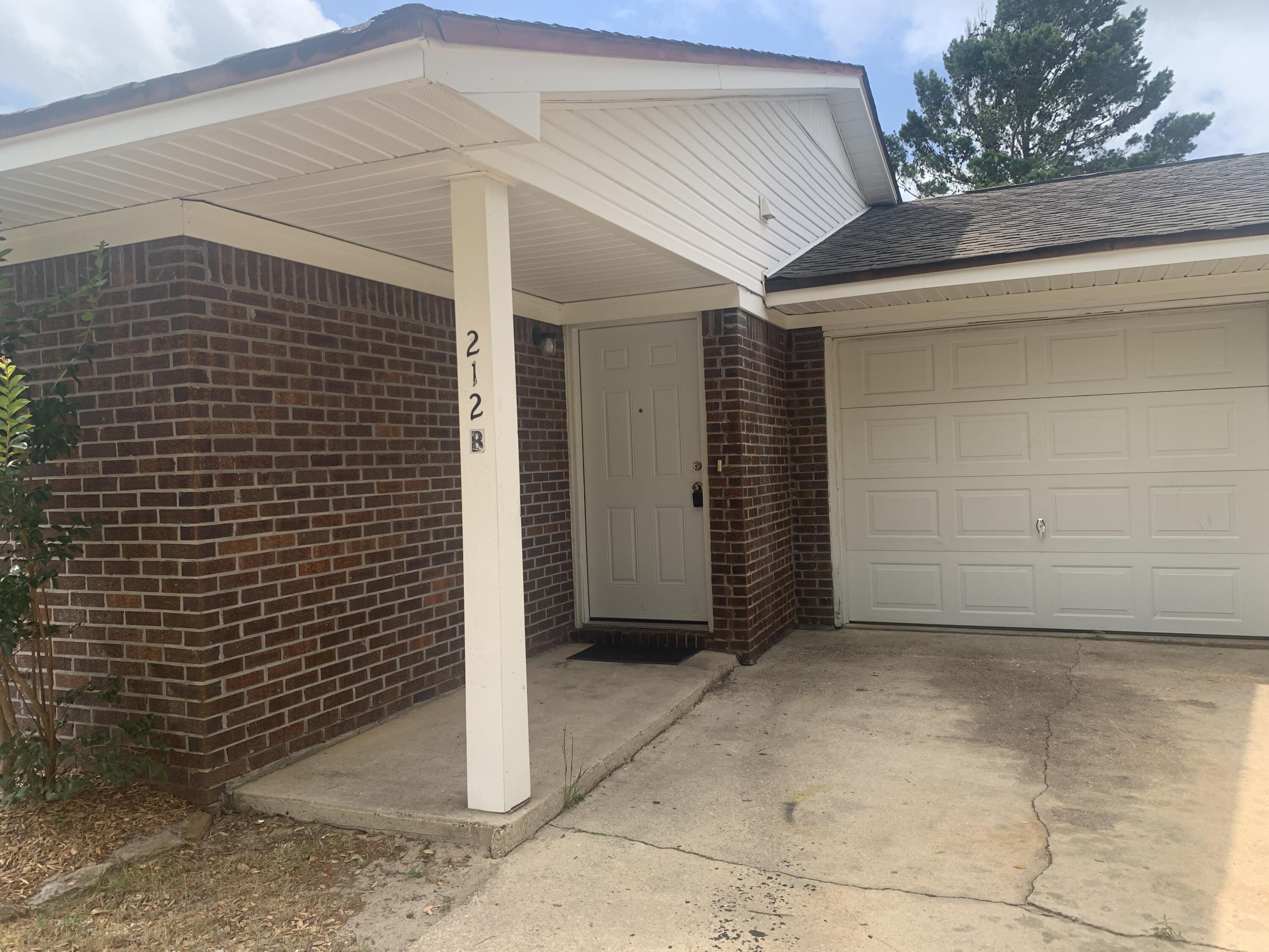 Single story duplex in Mary Esther. Master bedroom has a private half bathroom. Yard service included - yard is not fenced. Spacious driveway with extra parking. Owner has requested no pets, this is not negotiable. Available for immediate occupancy. Call to set up a viewing.  * *All Coastal Realty Services residents are enrolled in the Resident Benefits Package (RBP) which includes renters insurance, HVAC air filter delivery (for applicable properties) and our best-in-class resident rewards program and much more! More details upon application.*