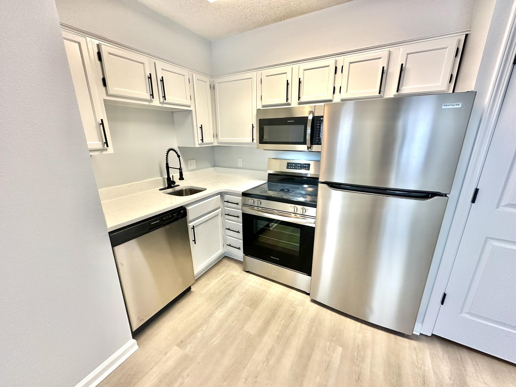 POINT OF VIEW - Residential Lease