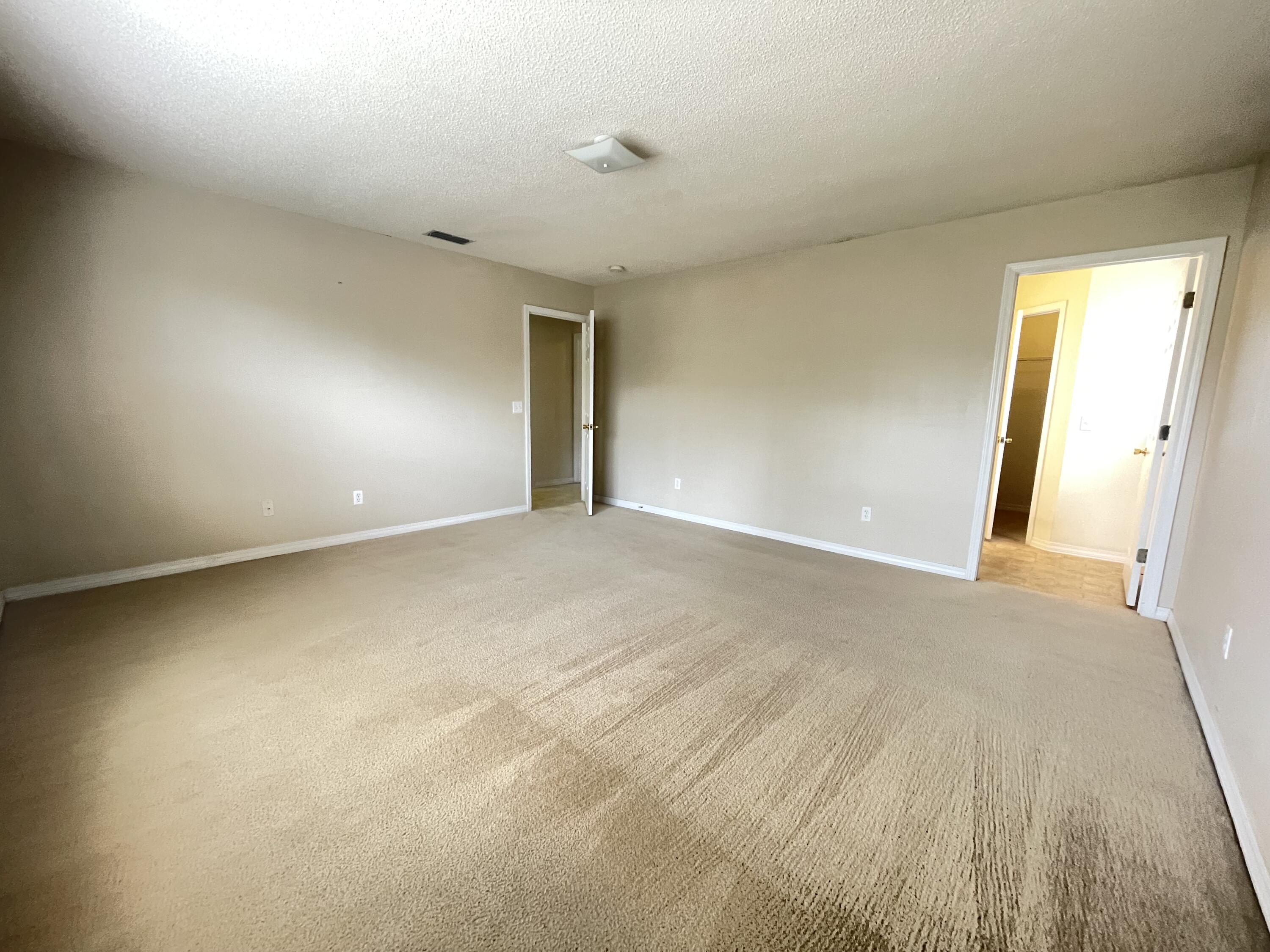 COUNTRYVIEW ESTATES 10TH ADDN - Residential Lease