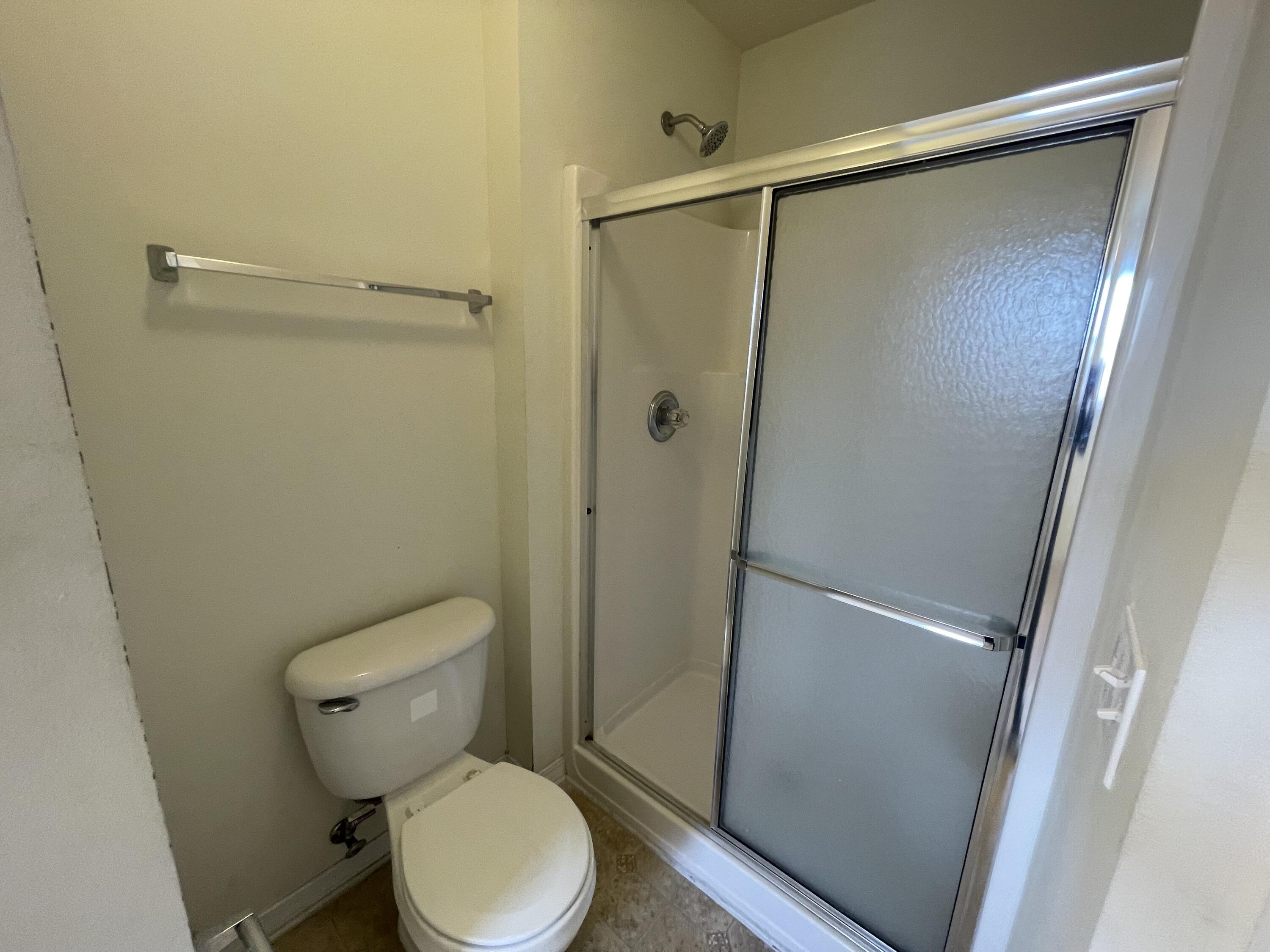 COUNTRYVIEW ESTATES 10TH ADDN - Residential Lease