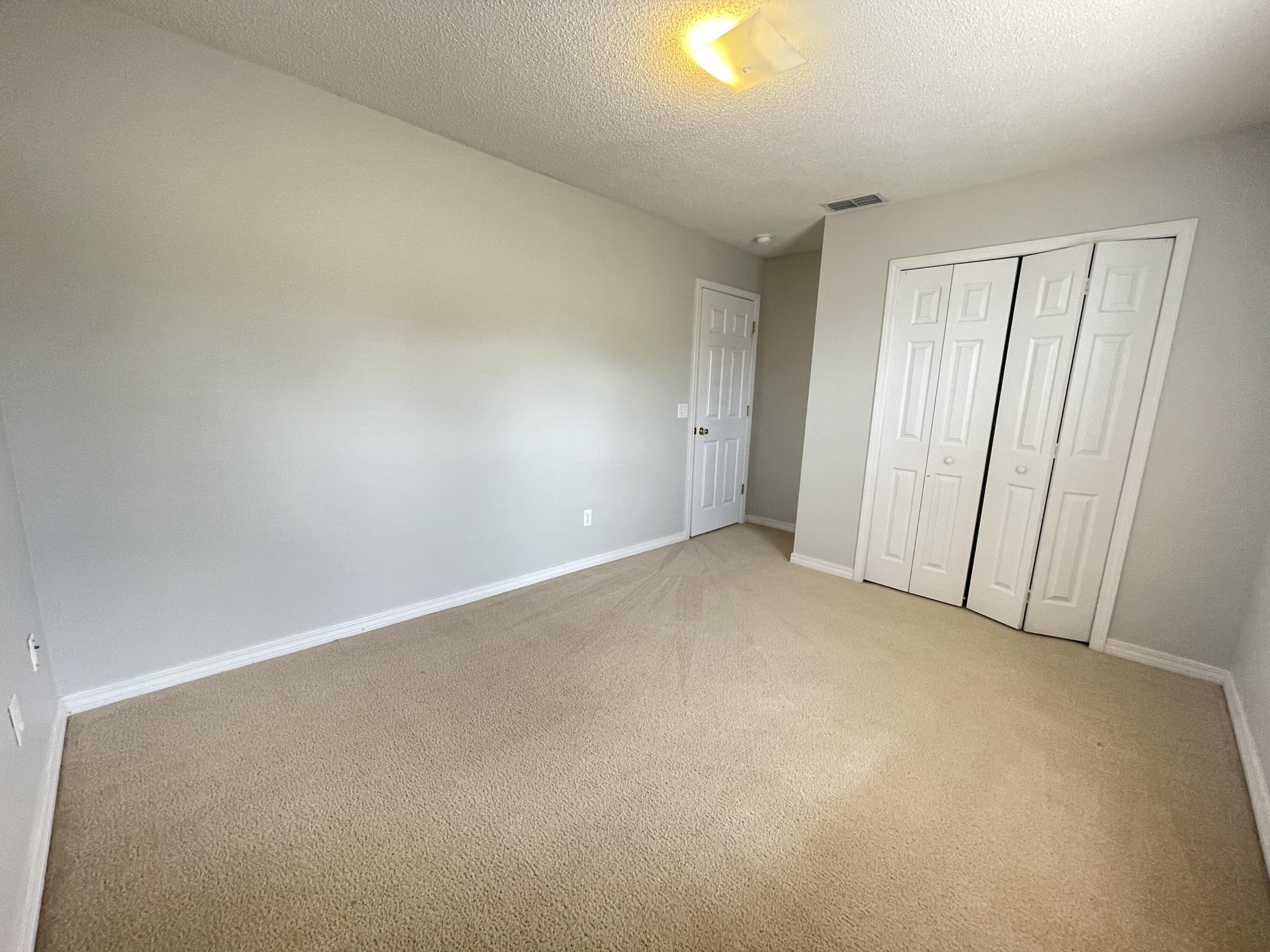 COUNTRYVIEW ESTATES 10TH ADDN - Residential Lease
