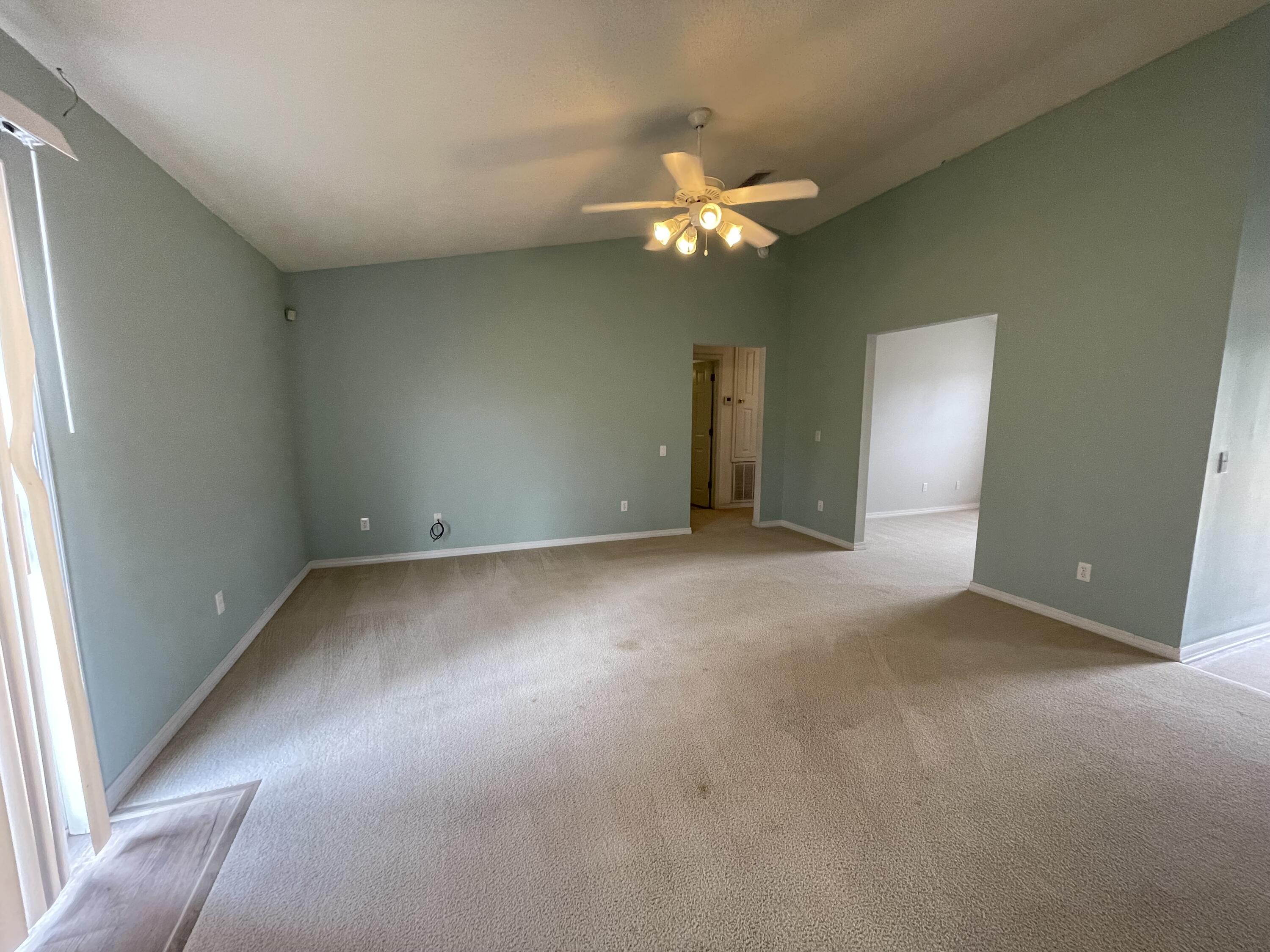 COUNTRYVIEW ESTATES 10TH ADDN - Residential Lease