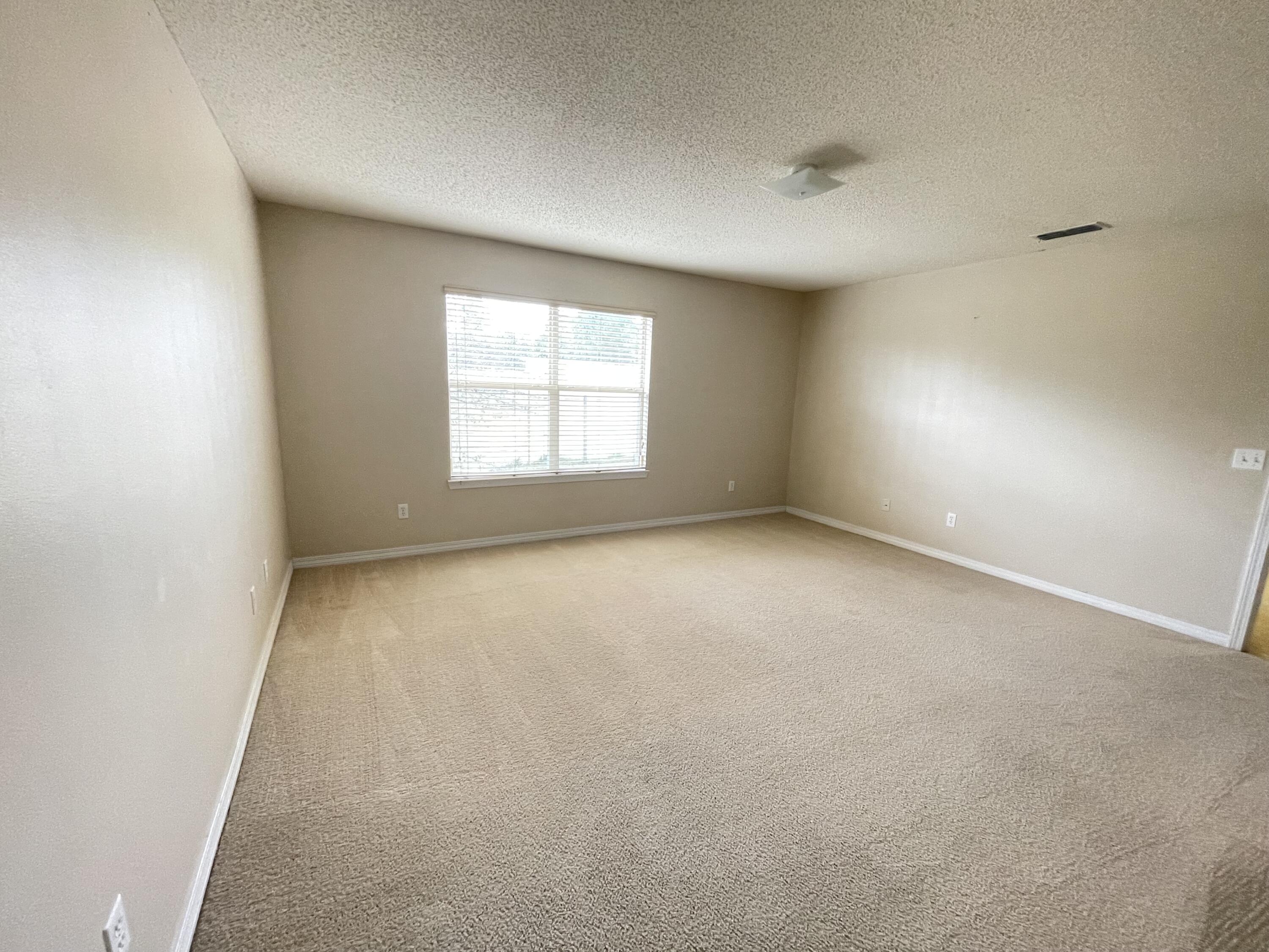 COUNTRYVIEW ESTATES 10TH ADDN - Residential Lease