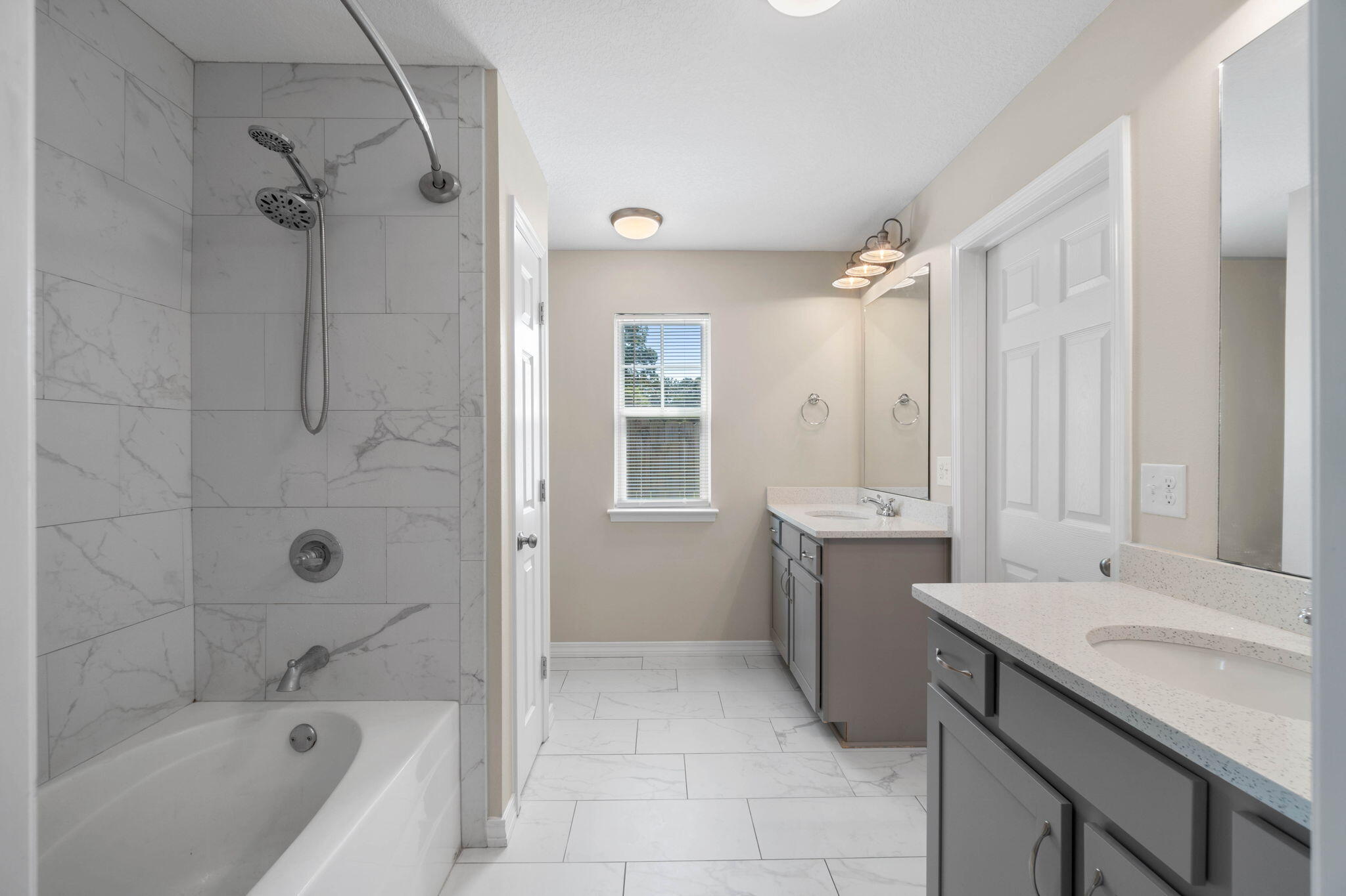 GARDEN CITY - Residential