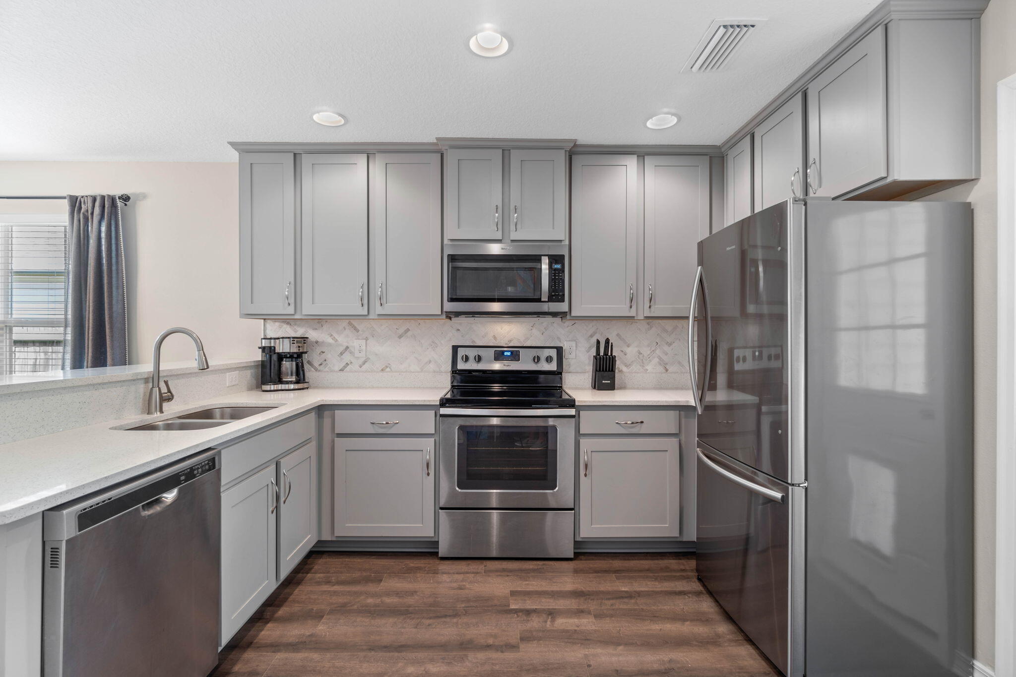 GARDEN CITY - Residential