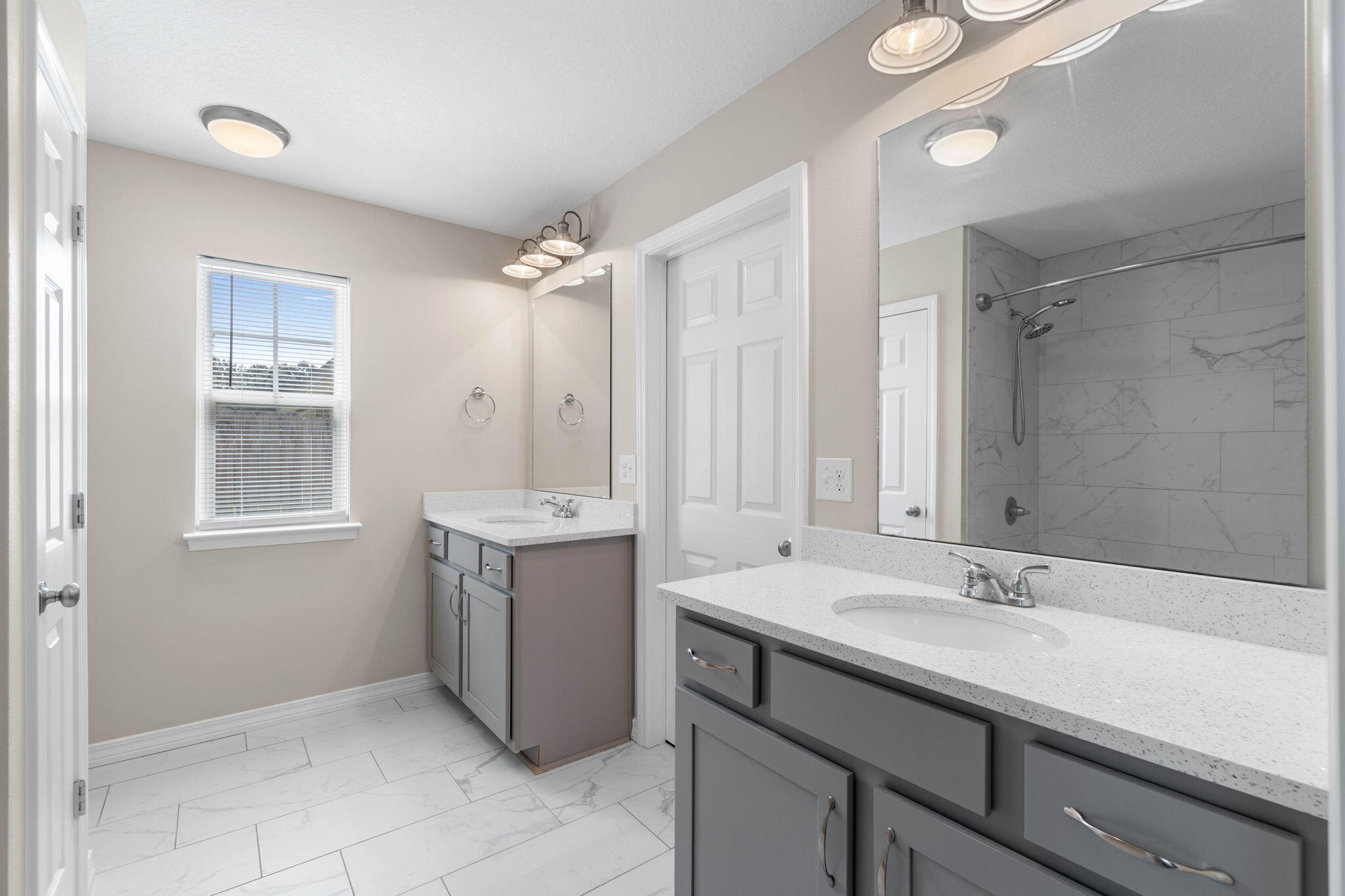 GARDEN CITY - Residential