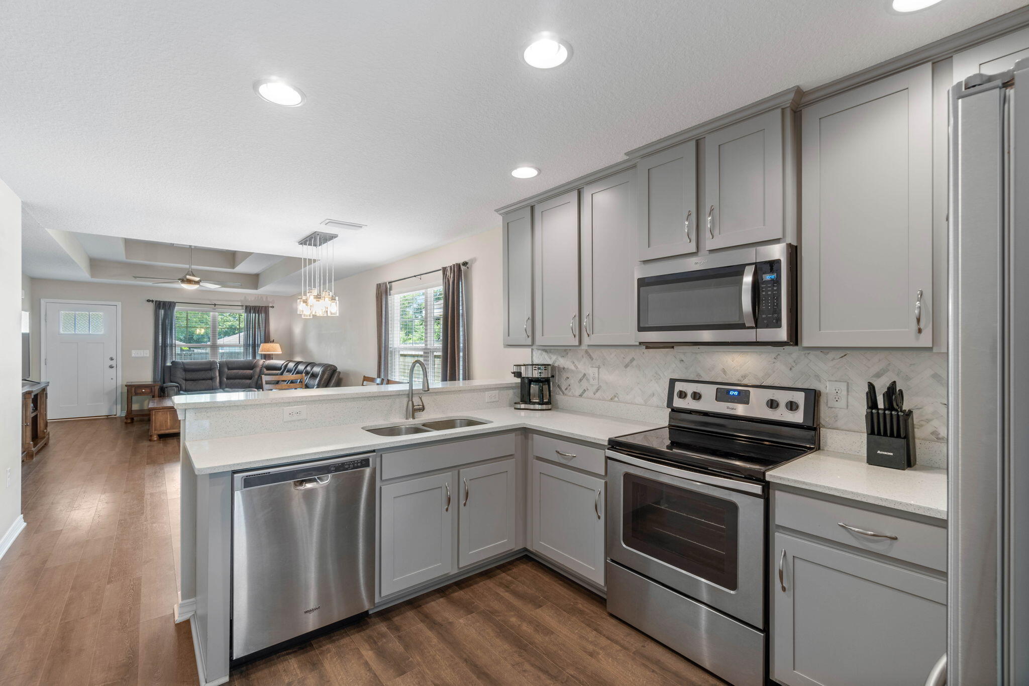 GARDEN CITY - Residential
