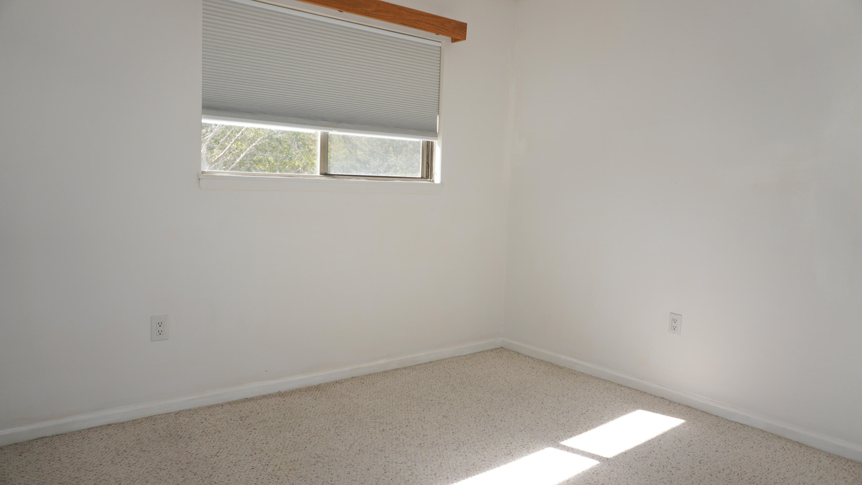 ROCKY BAYOU T/H - Residential Lease