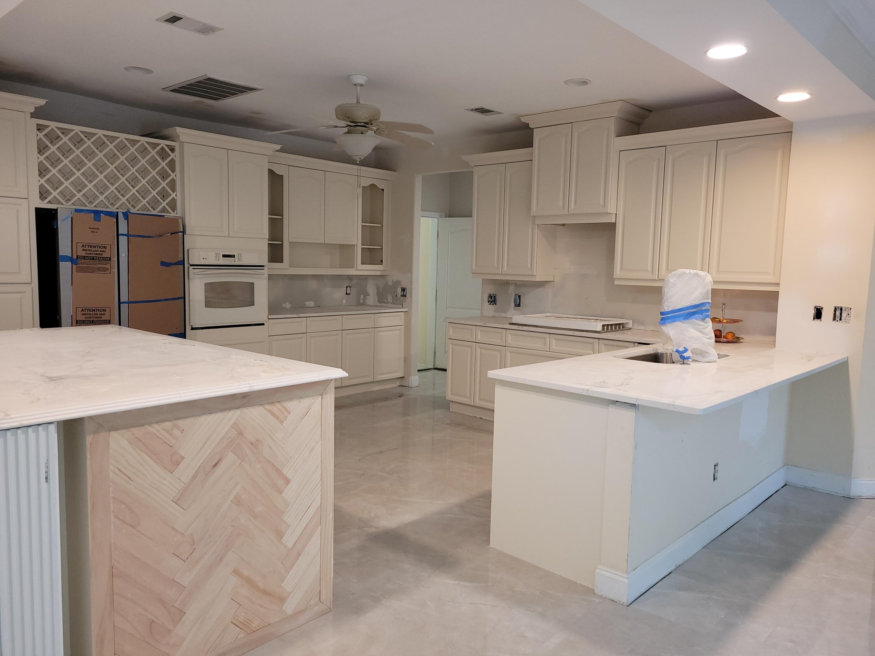 BAYTOWNE AVE EAST - Residential Lease