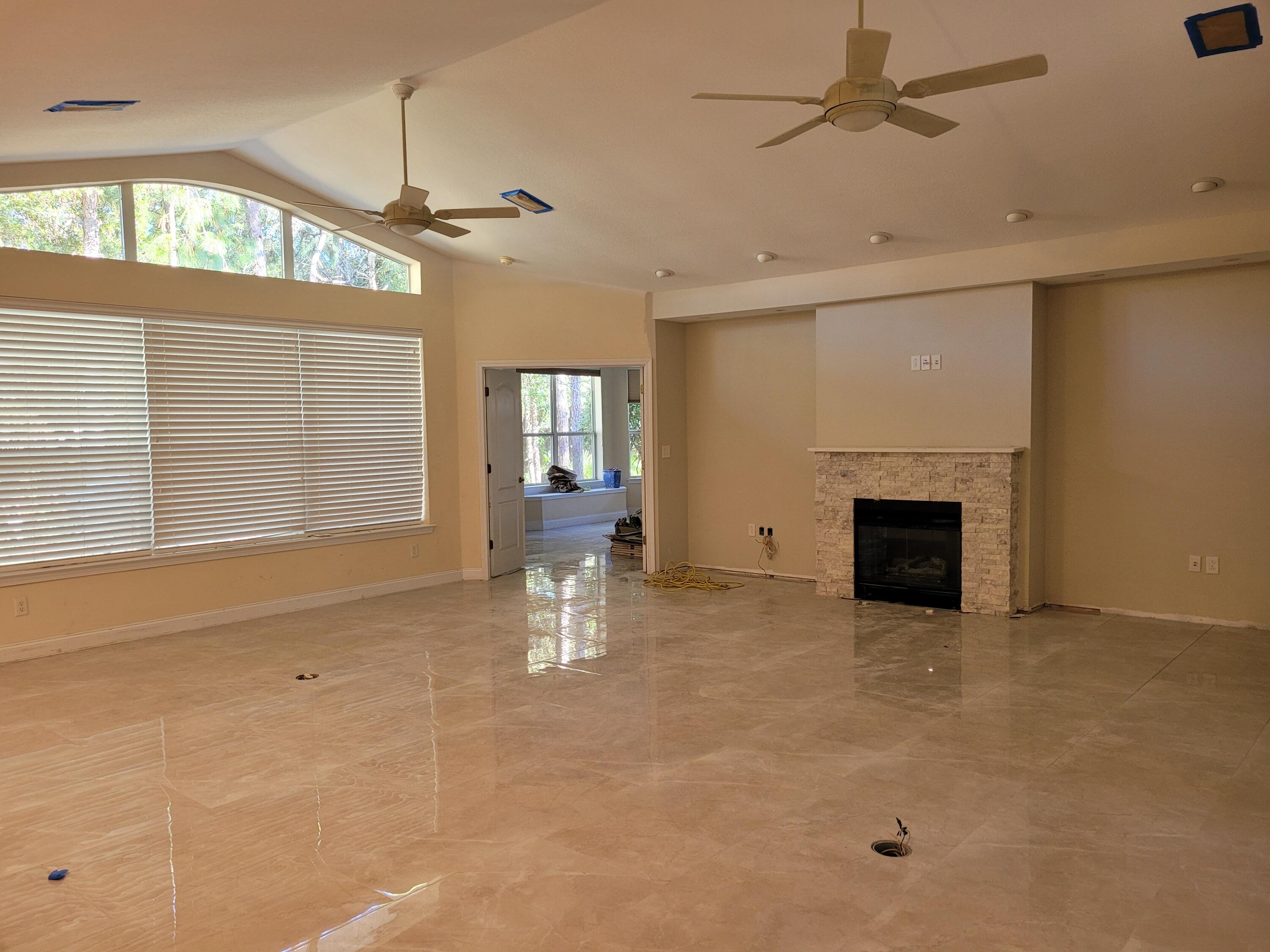 BAYTOWNE AVE EAST - Residential Lease