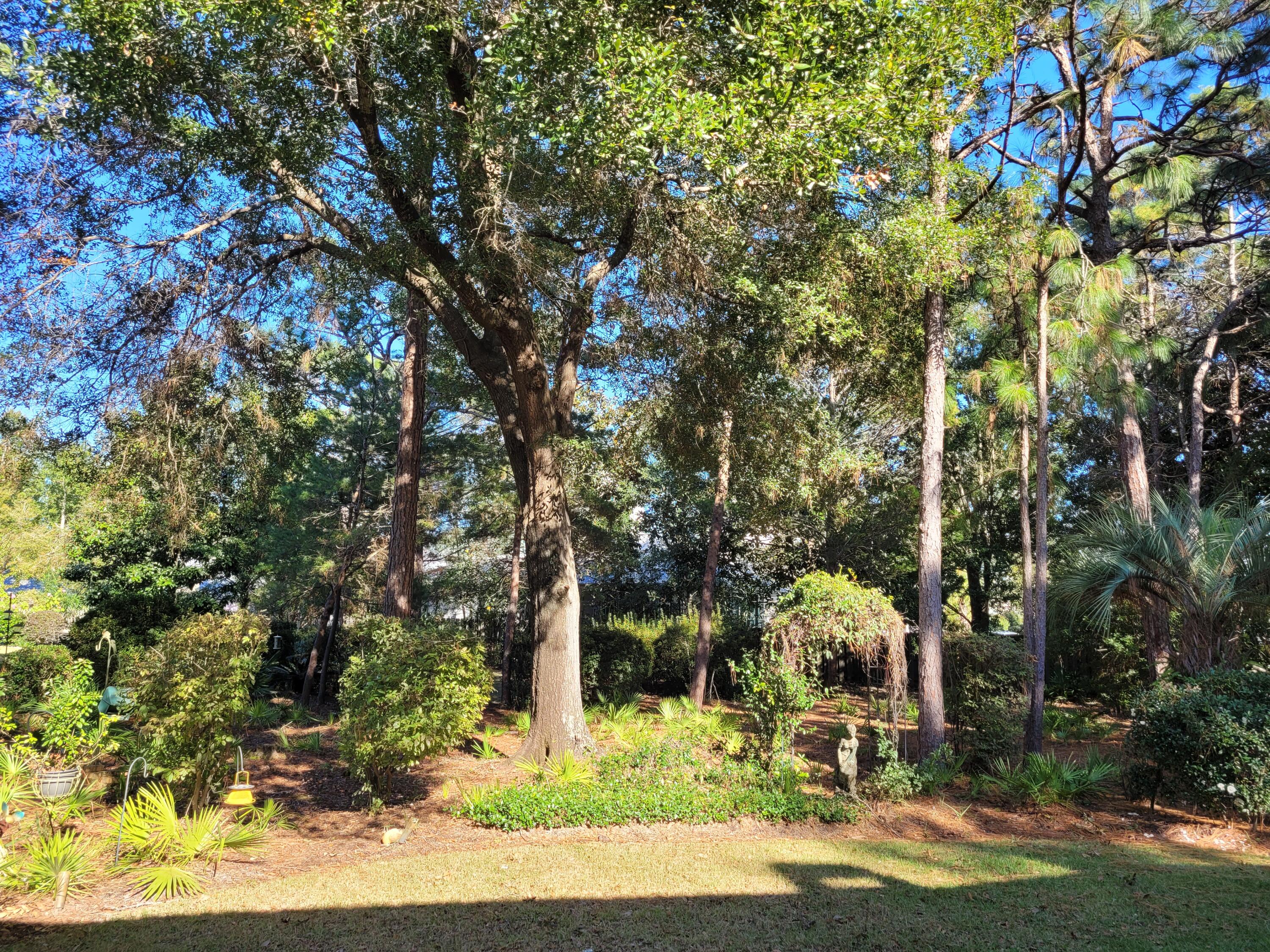 BAYTOWNE AVE EAST - Residential Lease