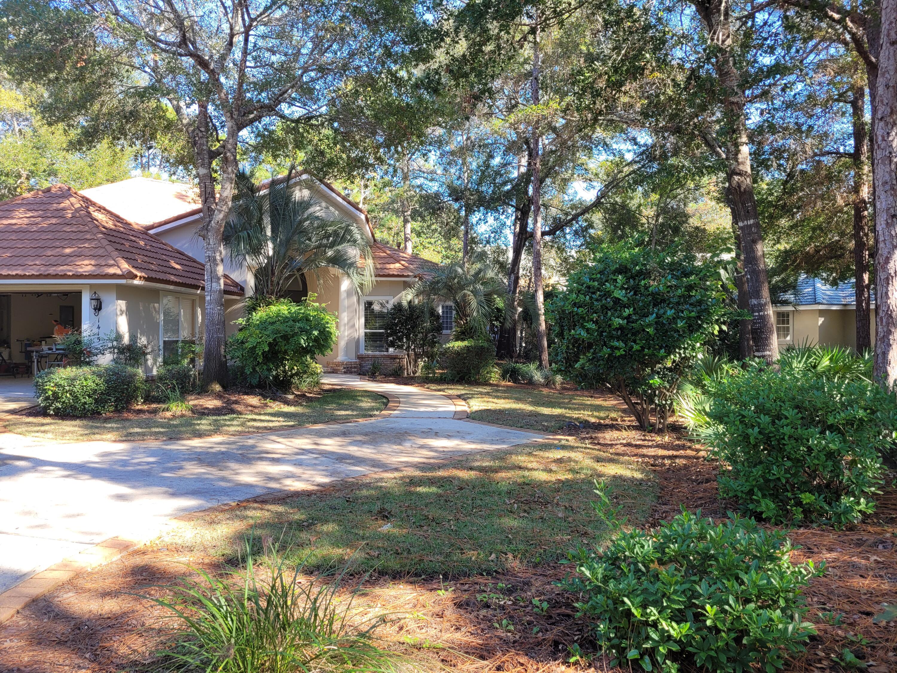 BAYTOWNE AVE EAST - Residential Lease