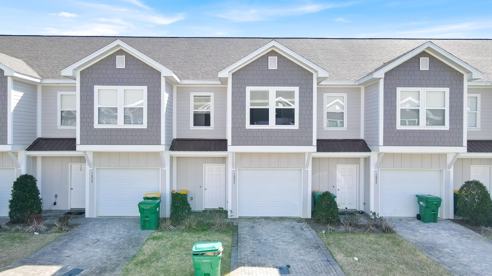 Check Out this beautiful townhome. This Stable Lanes townhome is in a newly built development, secured and gated community. It's a 2 story, 3 bedrooms, 2.5 bathrooms, single car garage, luxury vinyl plank flooring throughout the living room area and bedrooms. Granite countertops. Its centrally located right in the middle of Fort Walton Beach, quick commute to the military bases, shopping, restaurants, hospitals, schools and not far from the beach. Schedule your showing today!