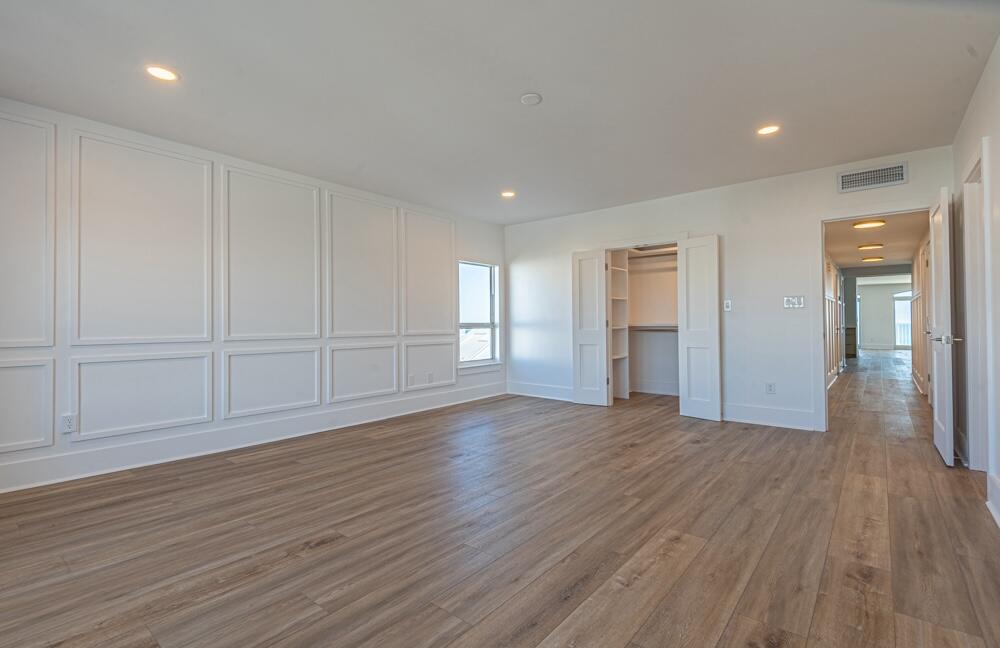 WHITE CLIFFS CONDO - Residential