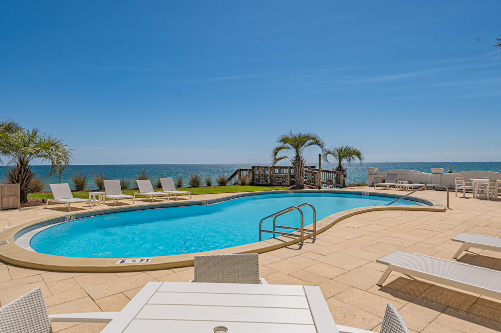 WHITE CLIFFS CONDO - Residential