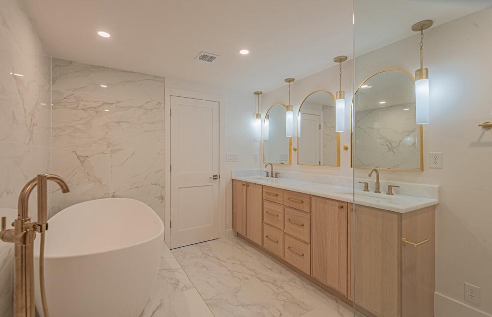 WHITE CLIFFS CONDO - Residential