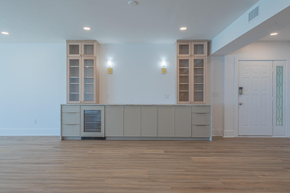 WHITE CLIFFS CONDO - Residential