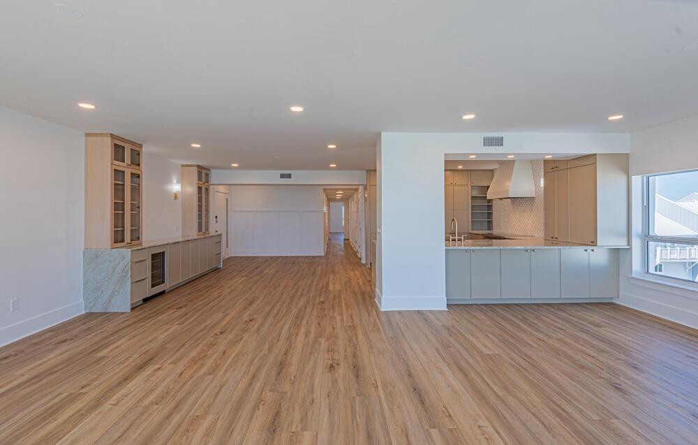 WHITE CLIFFS CONDO - Residential