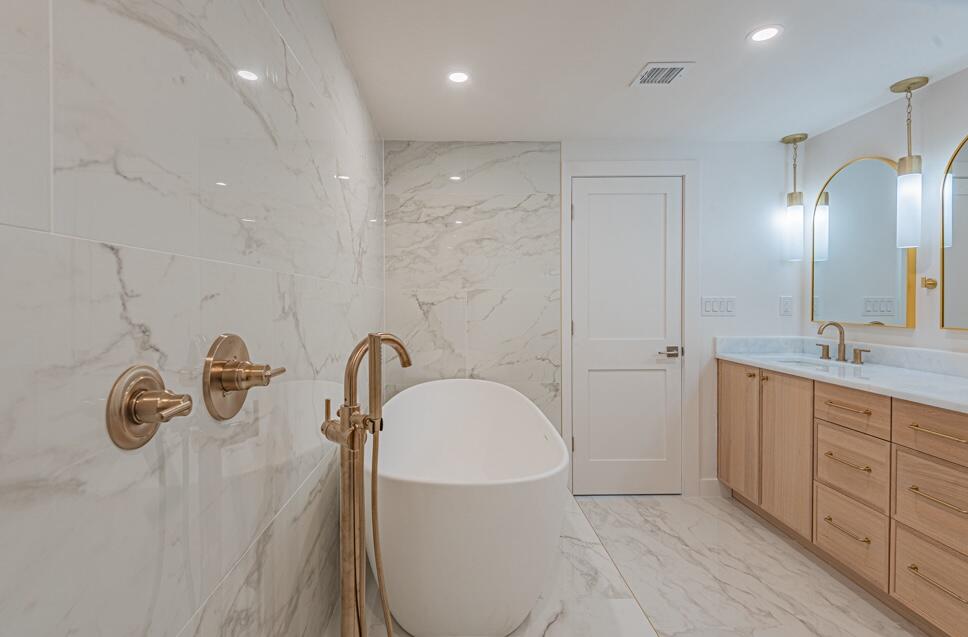 WHITE CLIFFS CONDO - Residential