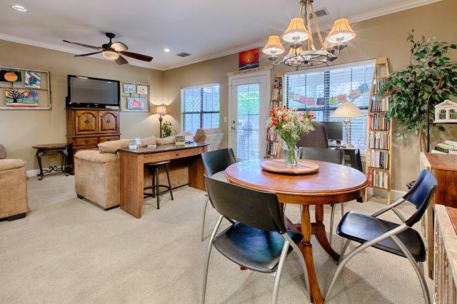SOUTH HAVEN TOWNHOMES - Residential